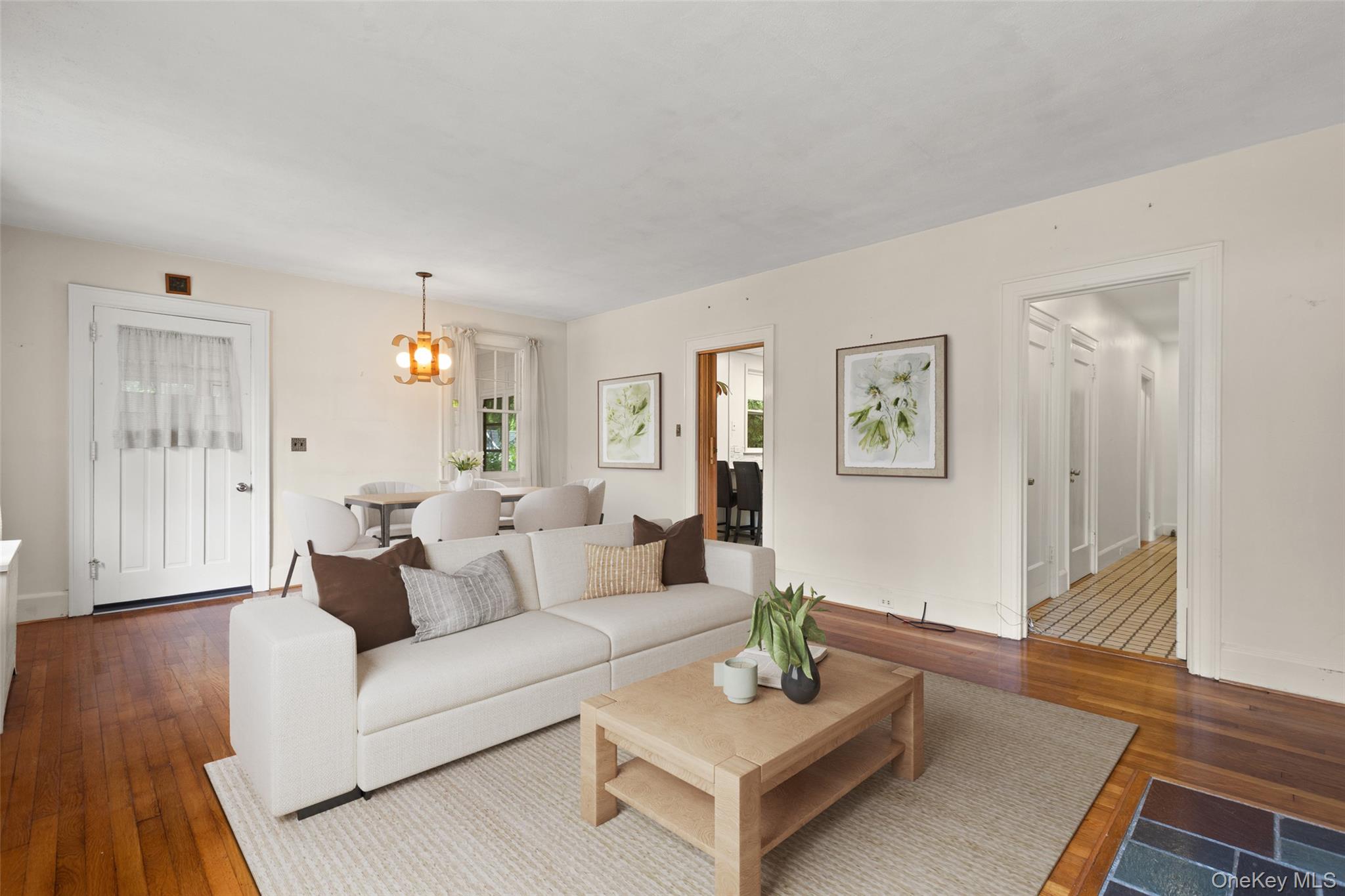 210 aka 206 Hollywood Avenue – For Sale photo 9