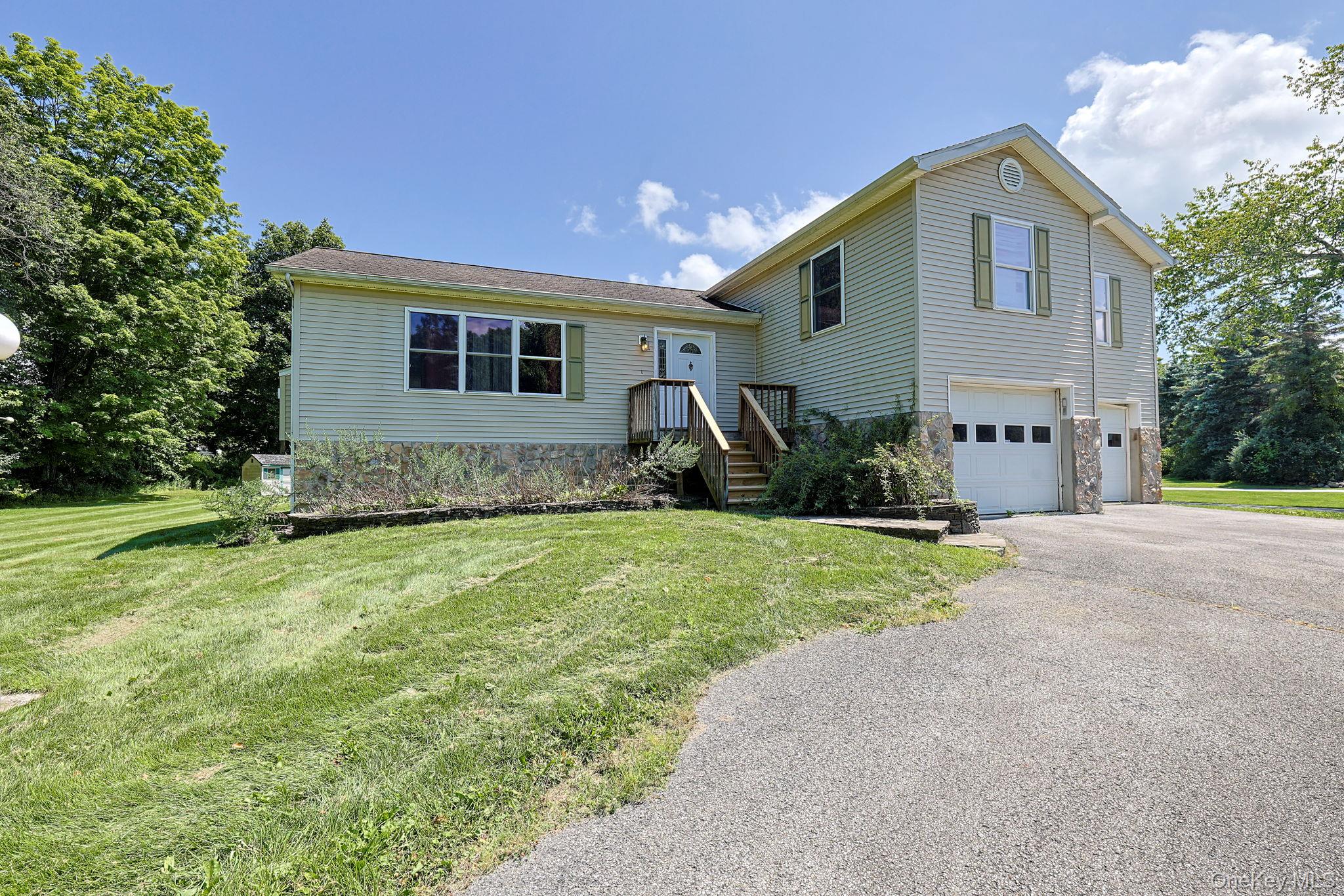 96 Velie Road – For Sale photo 3