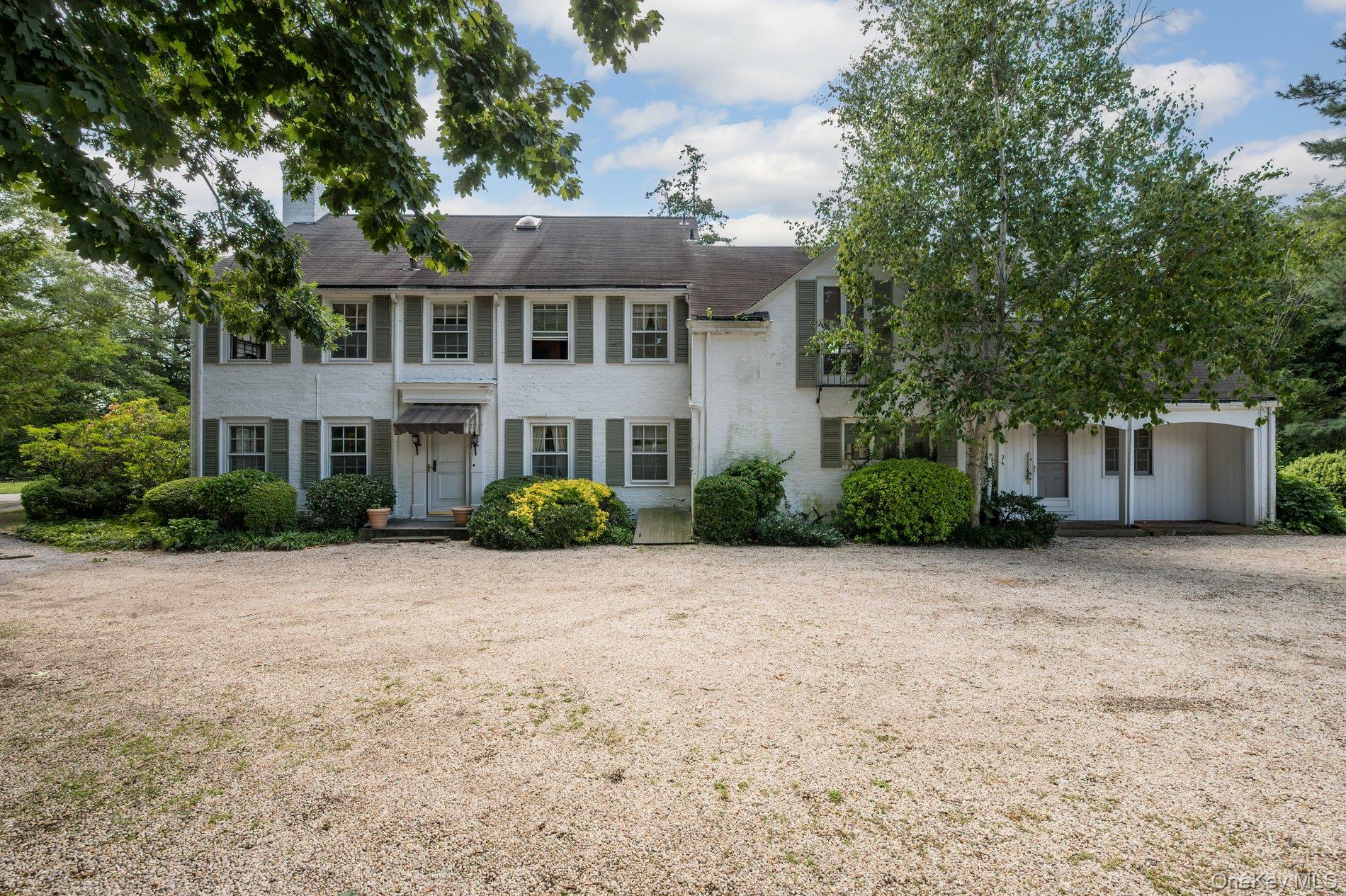 257 Adams Lane – For Sale photo 2