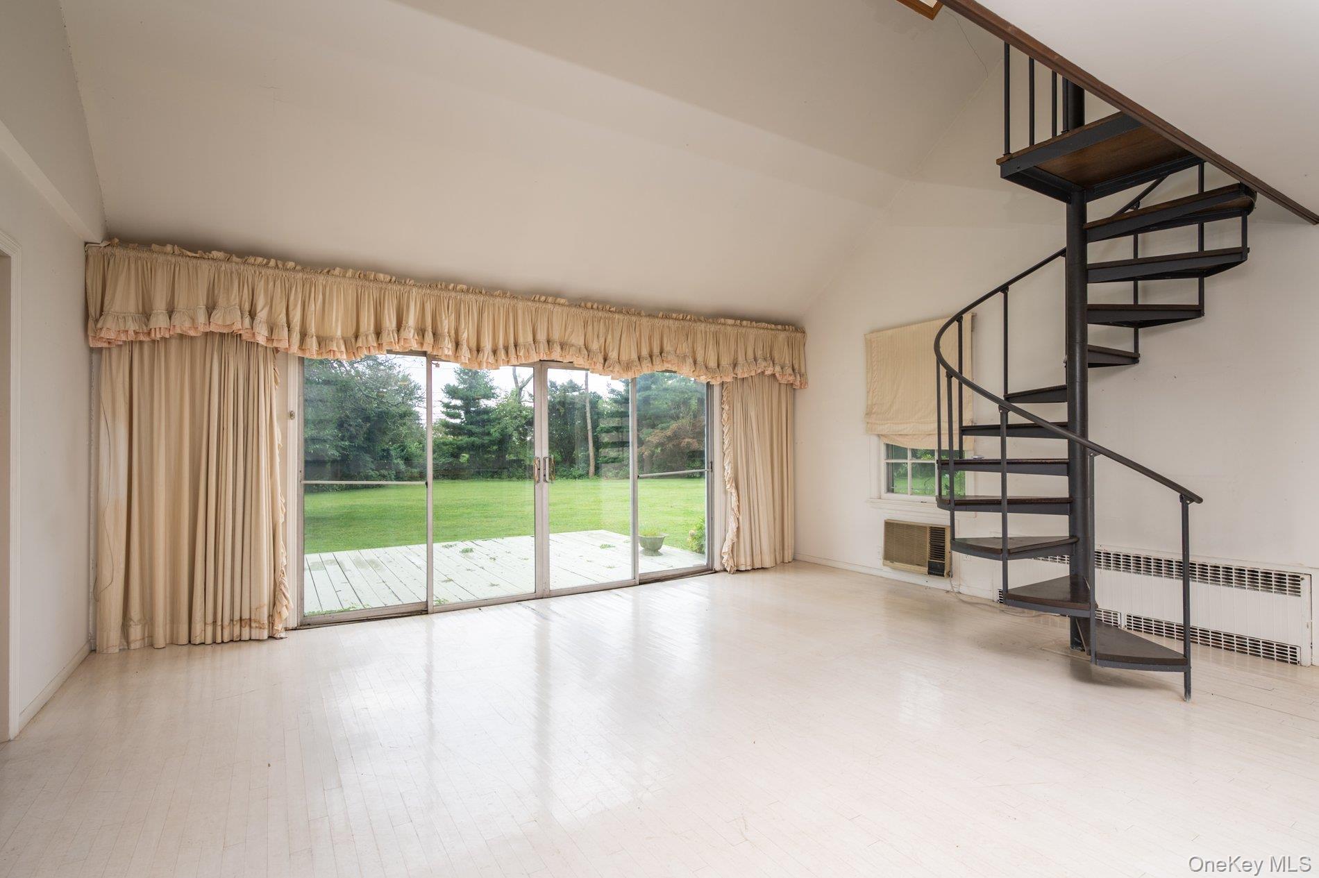 257 Adams Lane – For Sale photo 5