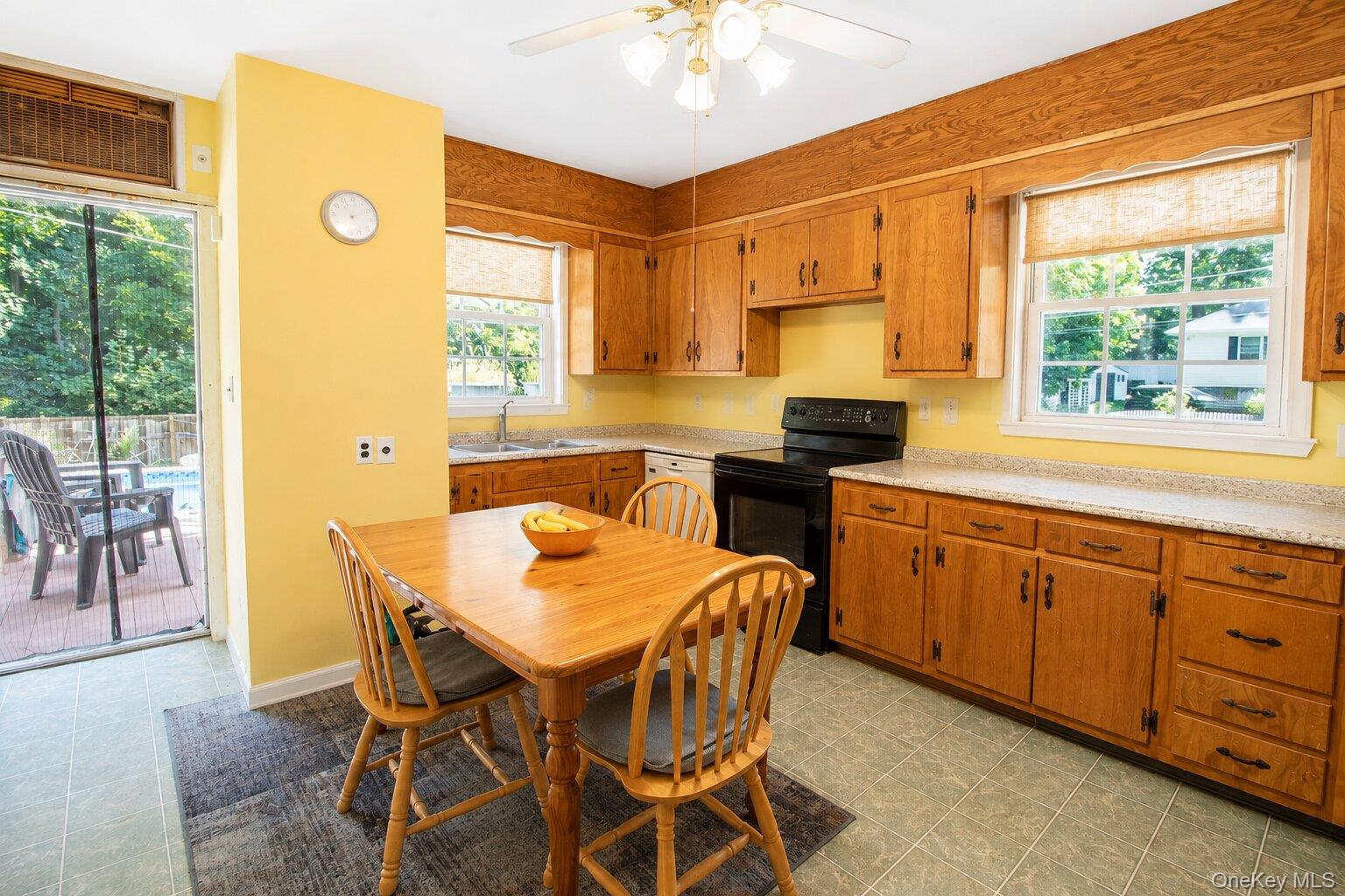 7 Brayton Road – For Sale photo 2