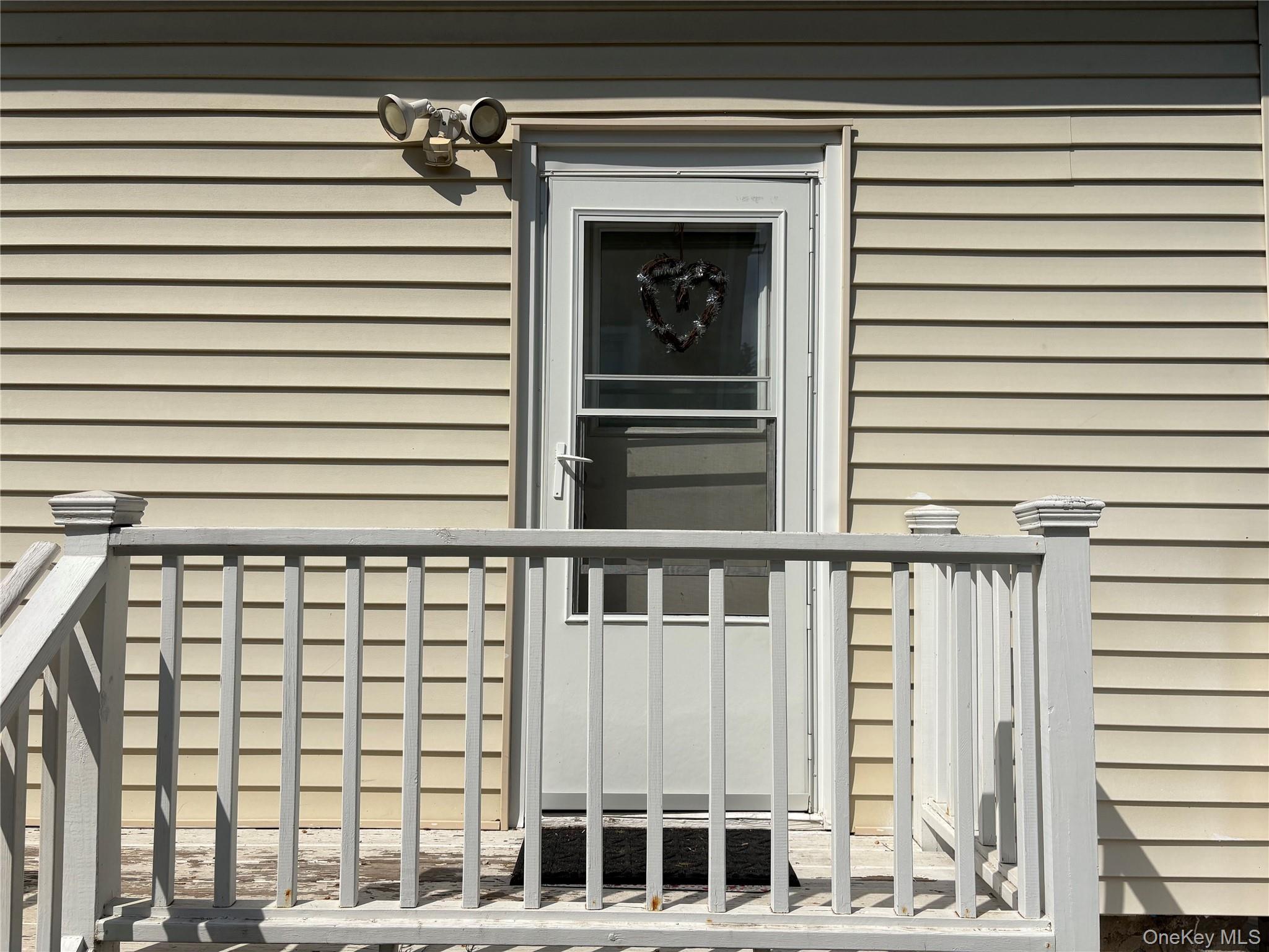 42 Pleasant Place – For Rent