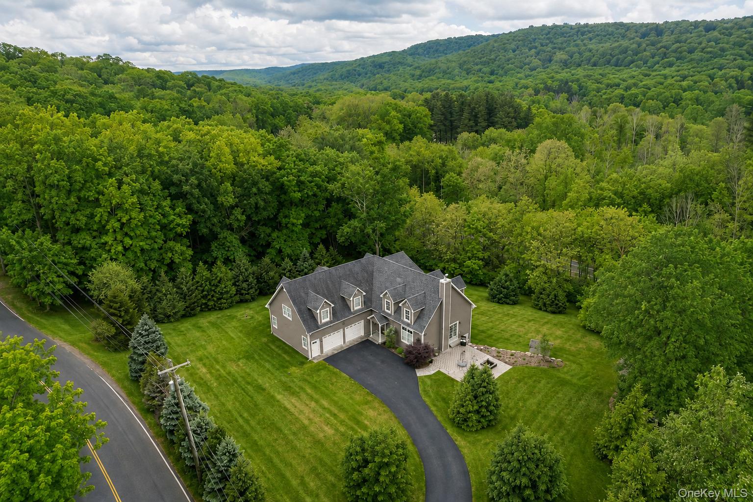 57 Spook Rock Road – For Sale photo 3