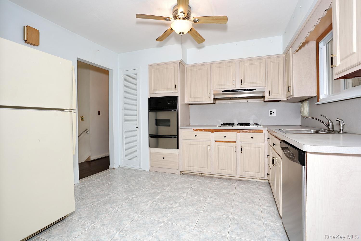 5 Fairfield Terrace – For Sale photo 5