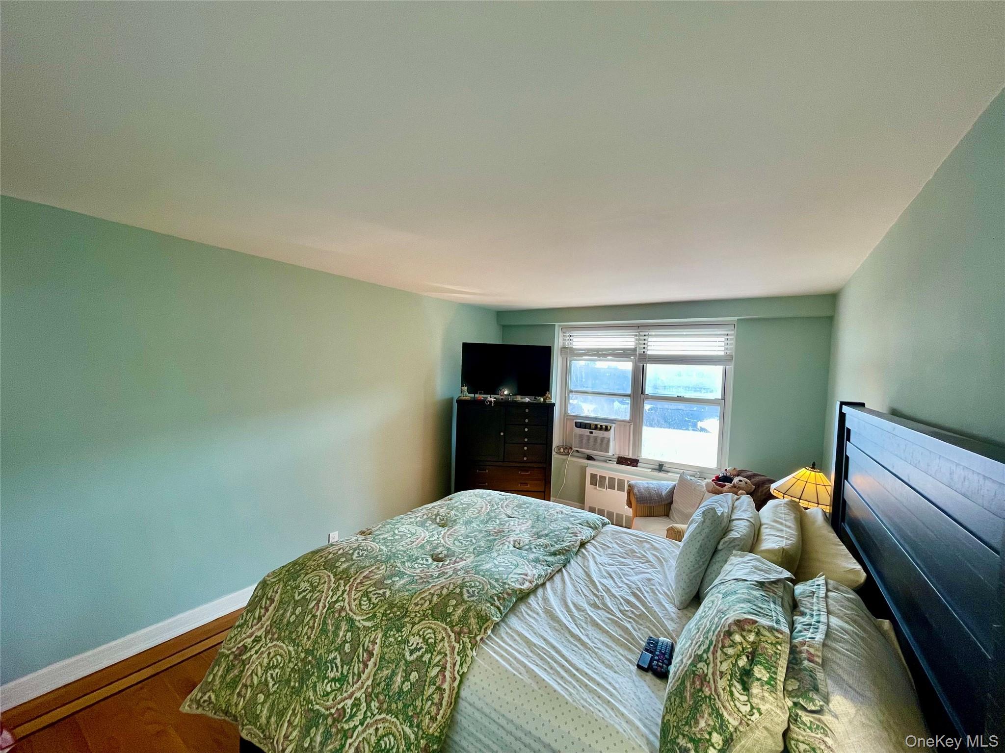 35-31 85 Street, Unit 8L photo 7