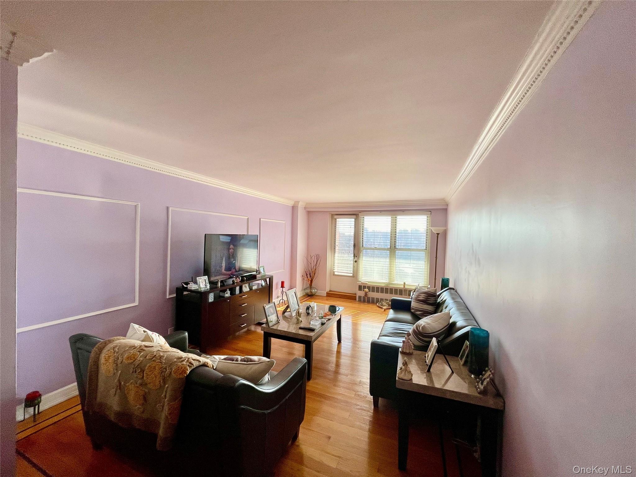 35-31 85 Street, Unit 8L photo 3