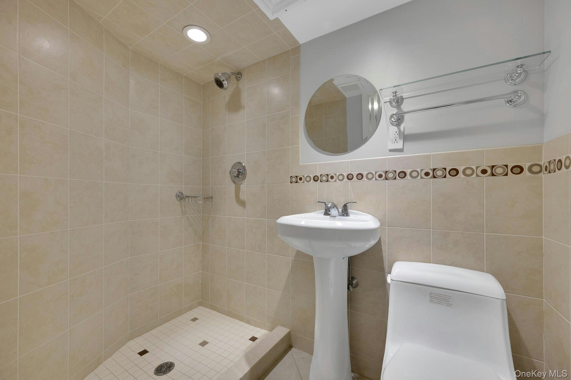 47 Highland Avenue – For Rent photo 27