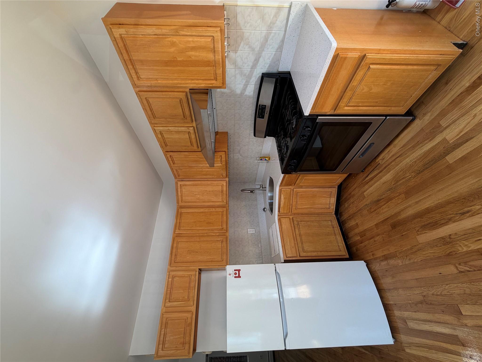 90-05 54th Avenue – For Sale photo 2