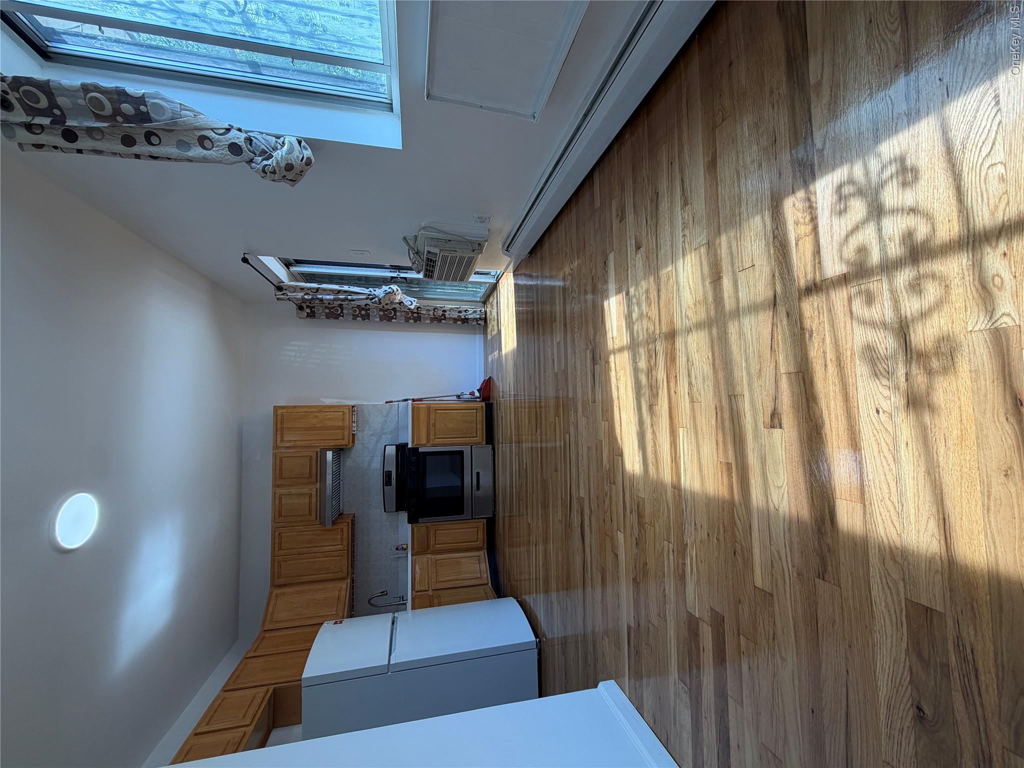 90-05 54th Avenue – For Sale photo 3