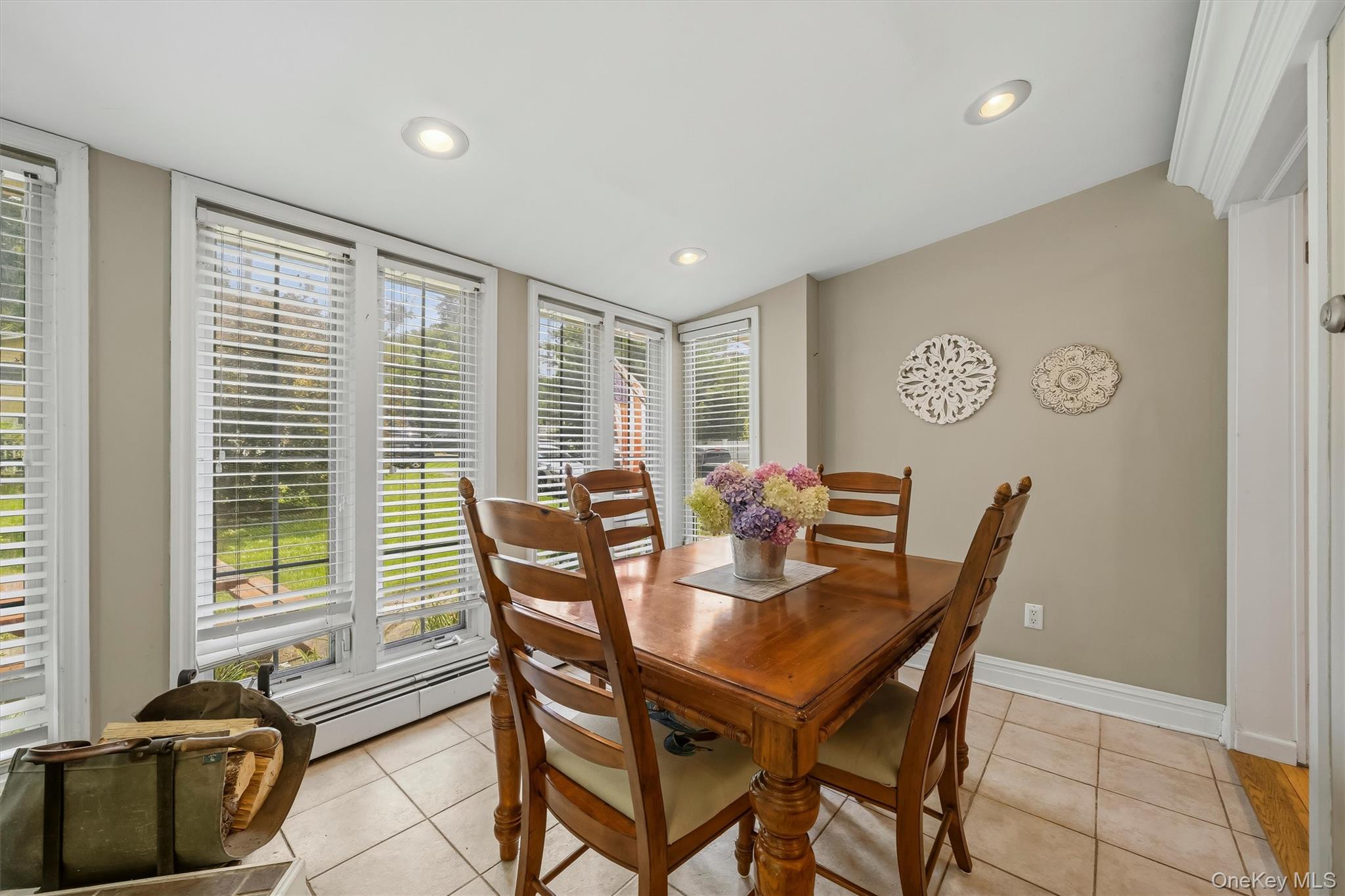 7 Locust Drive – For Sale photo 14