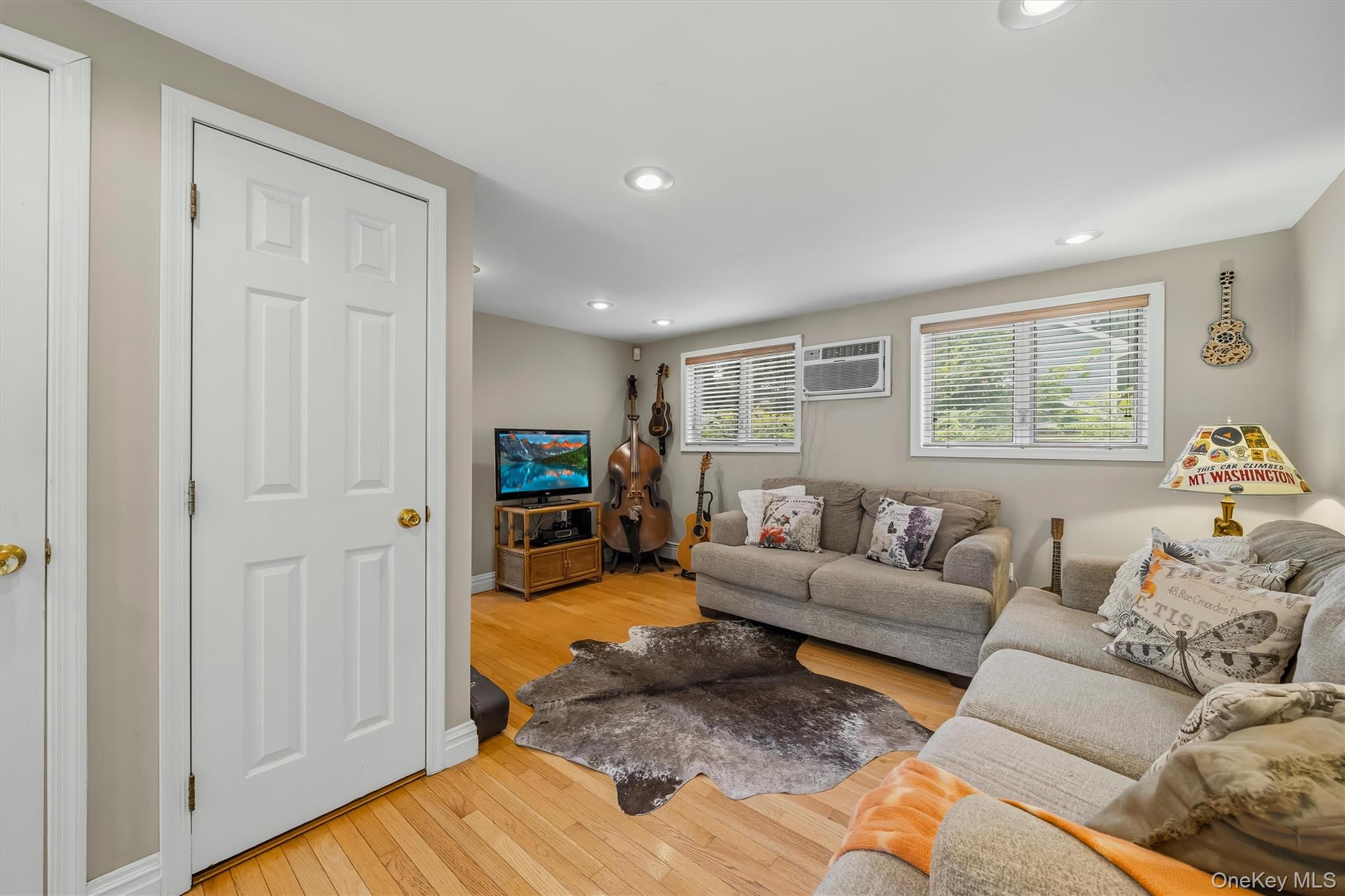 7 Locust Drive – For Sale photo 6