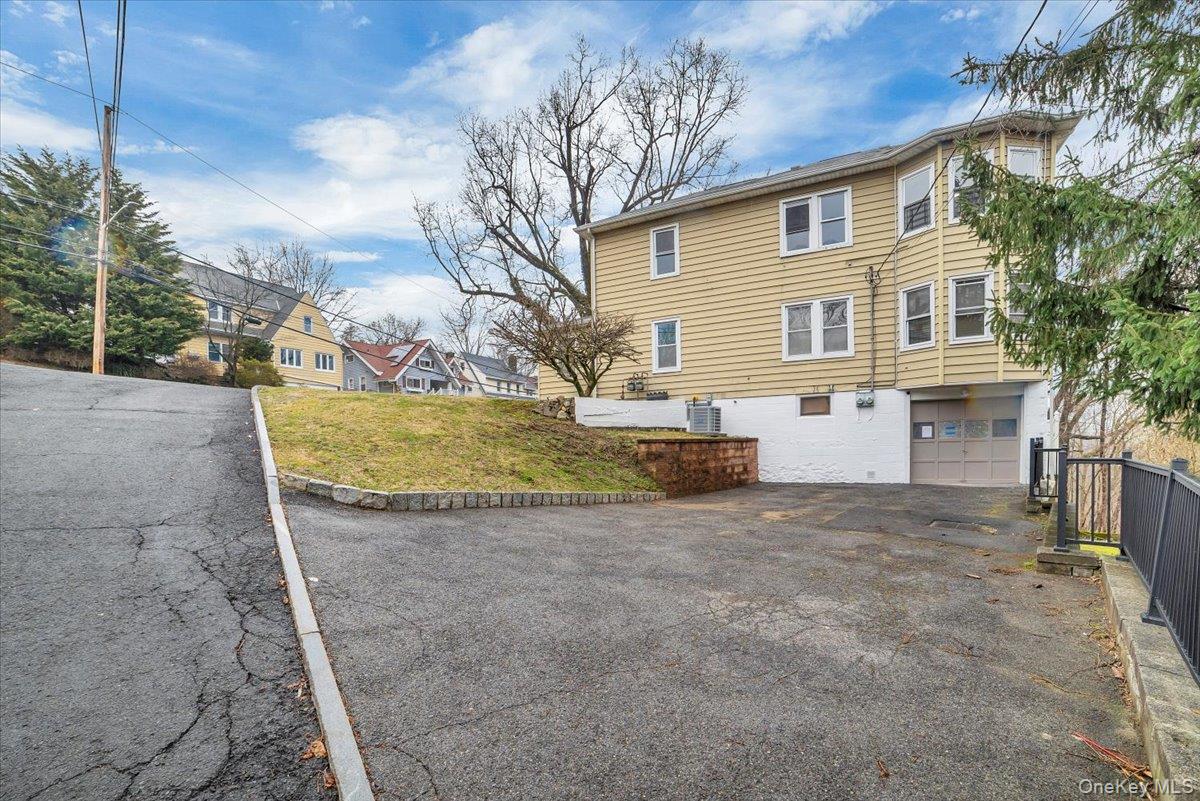 143 Chatterton Parkway, Unit 2nd floor photo 16
