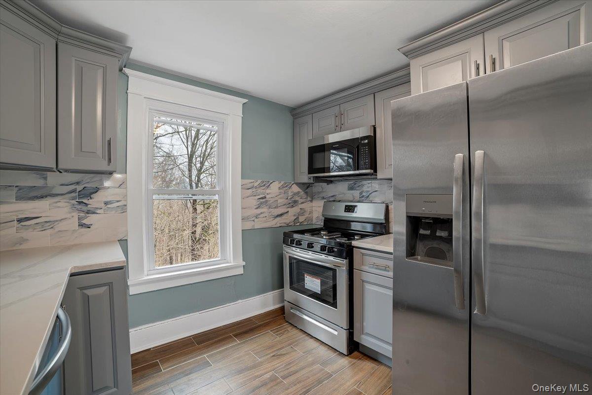 143 Chatterton Parkway, Unit 2nd floor photo 7