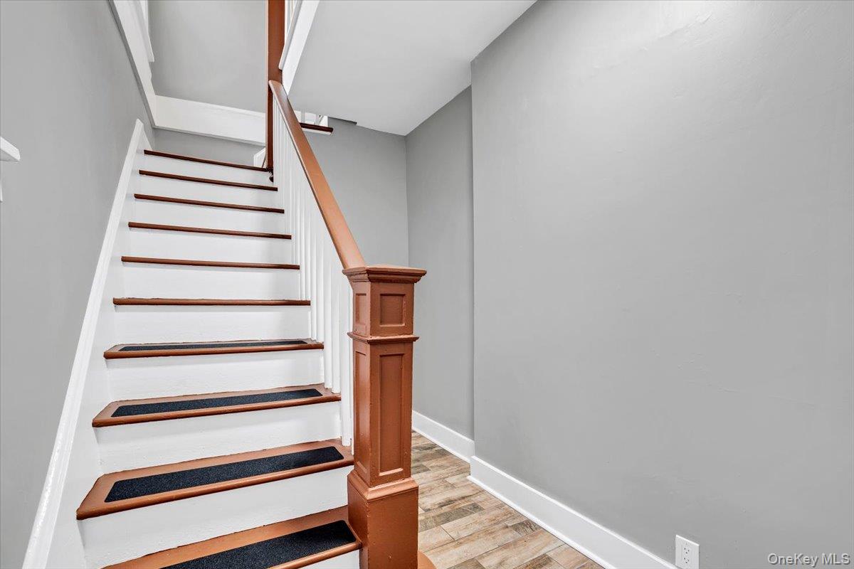 143 Chatterton Parkway, Unit 2nd floor photo 13