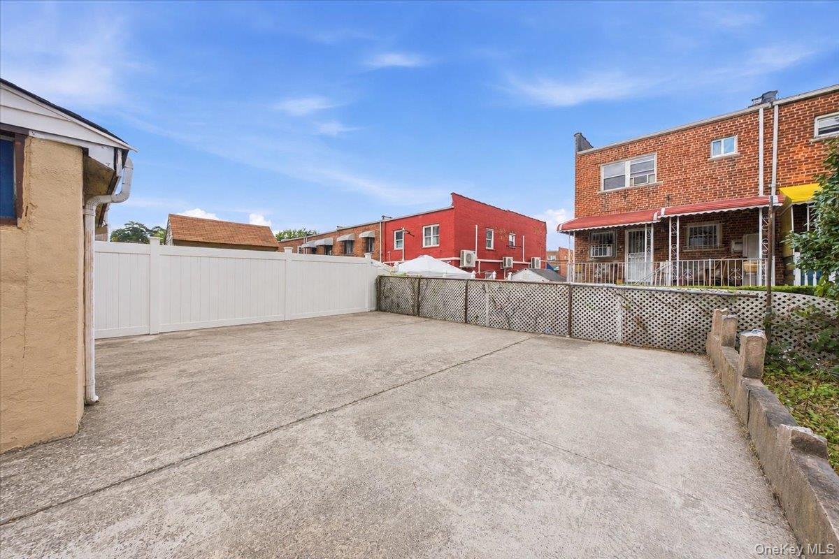3038 Tiemann Avenue – For Sale photo 26