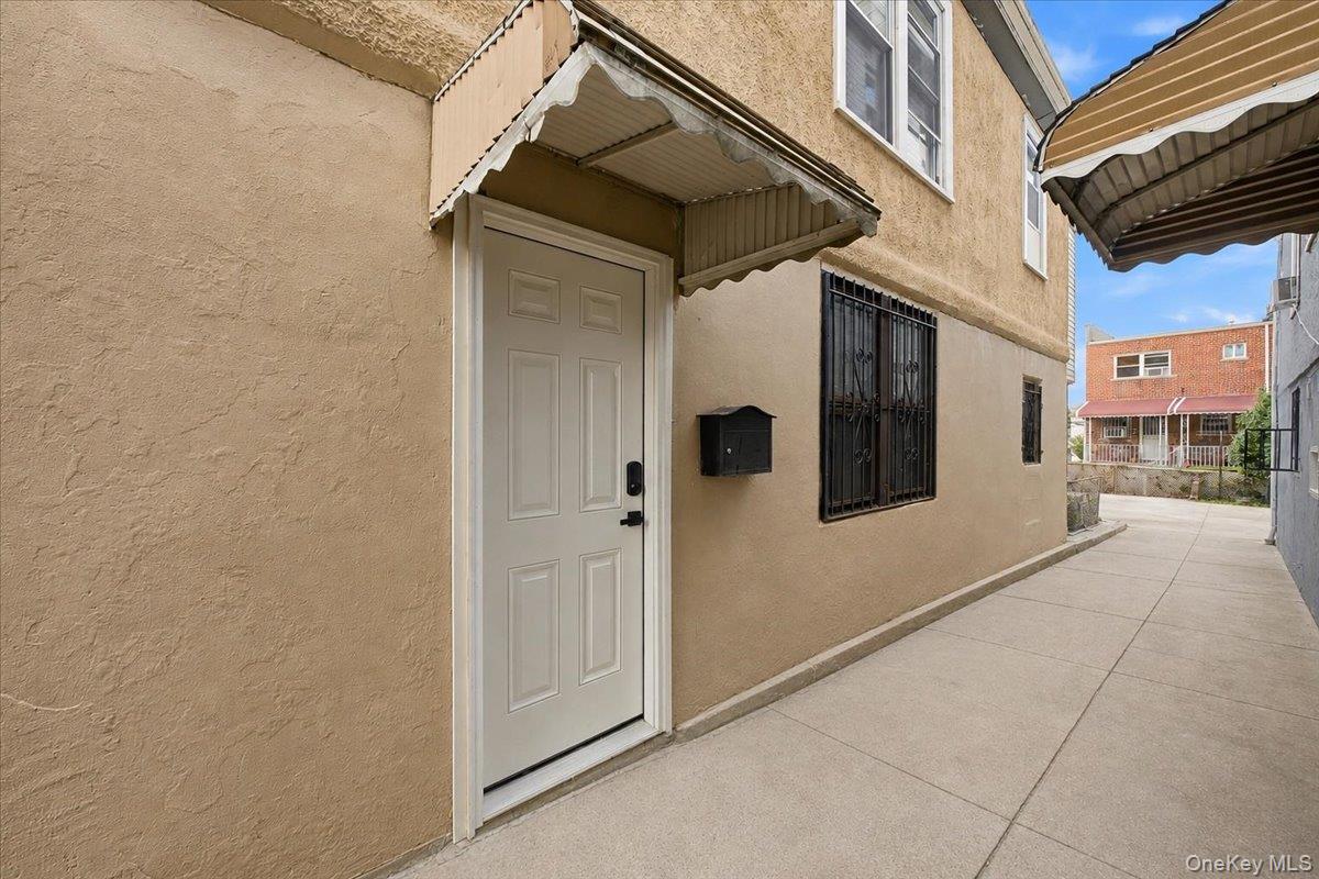 3038 Tiemann Avenue – For Sale photo 25