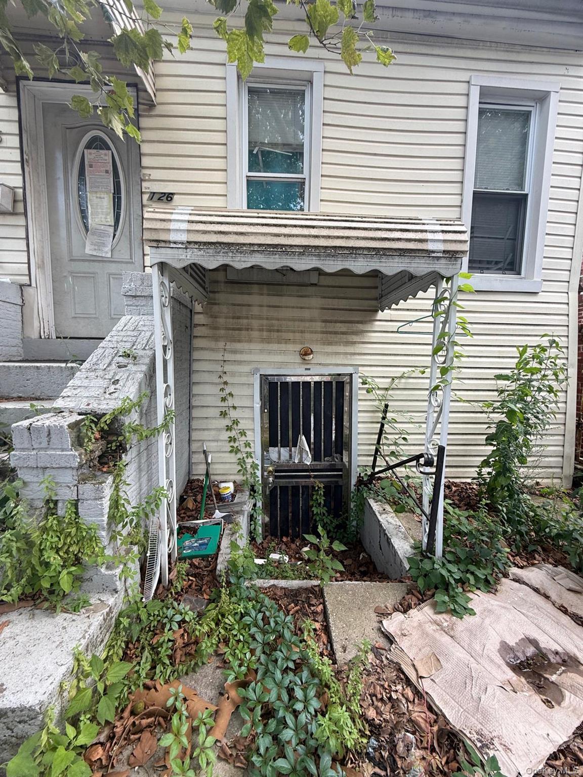 126 Crystal Street – For Sale