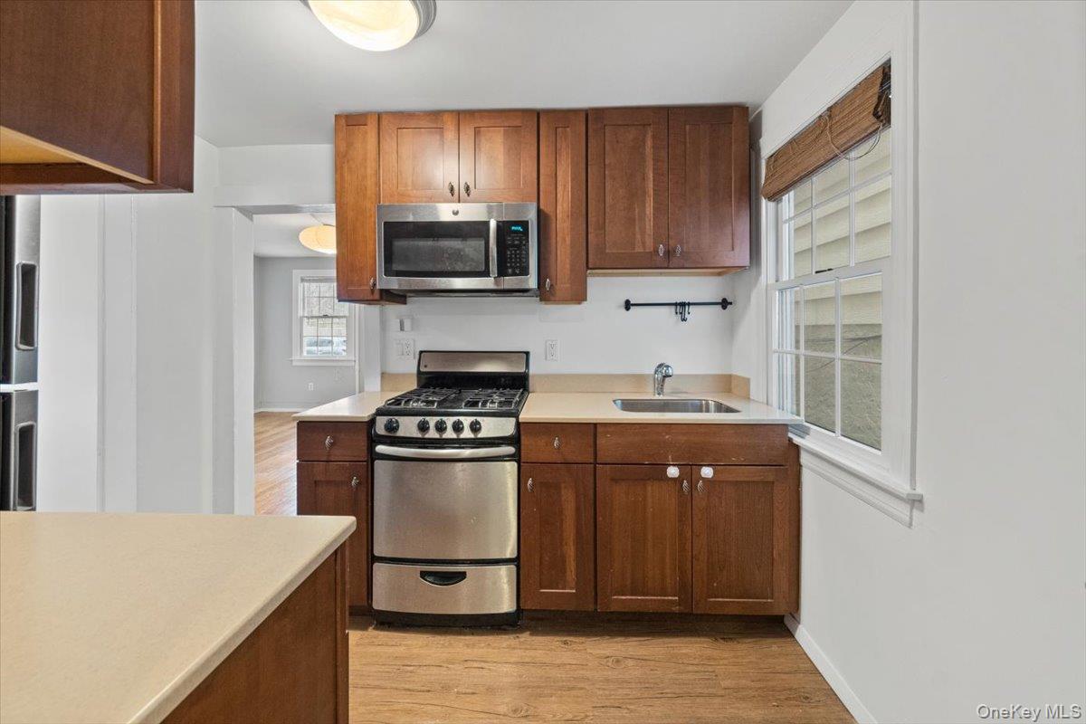 9 N Dearman Street – For Rent photo 2