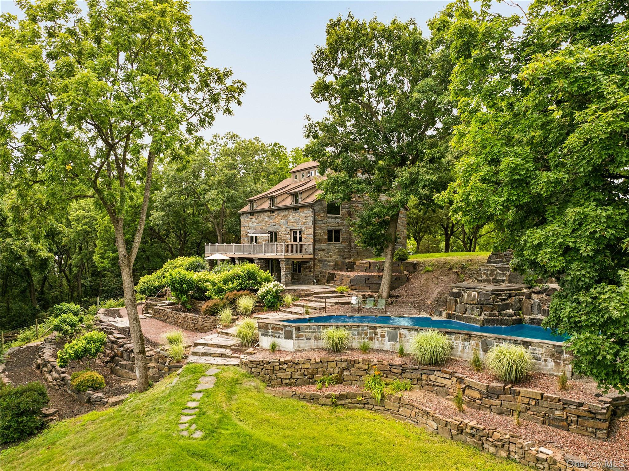567 Four Mile Point Road – For Sale