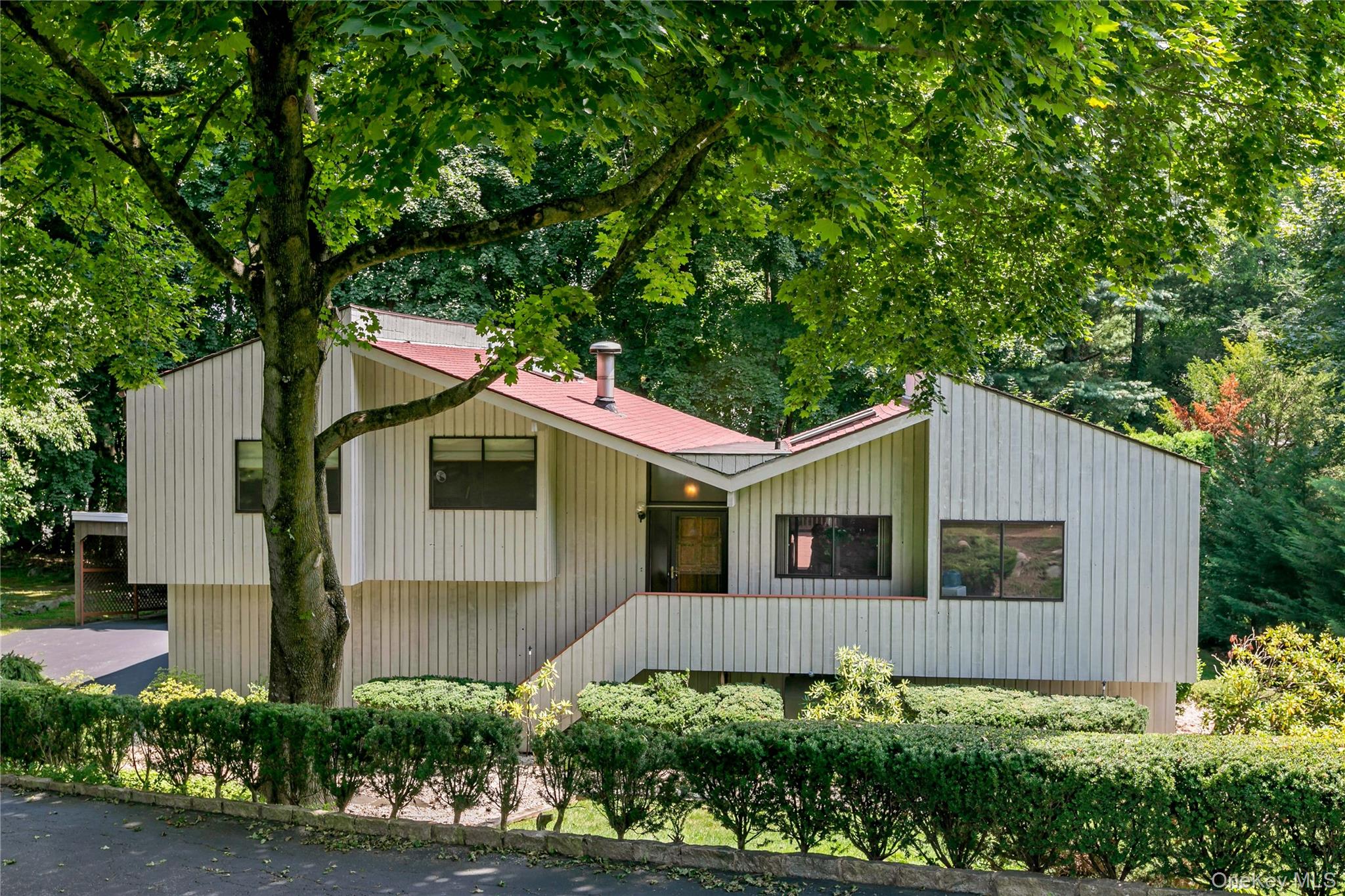 68 Burns Place – For Sale photo 2