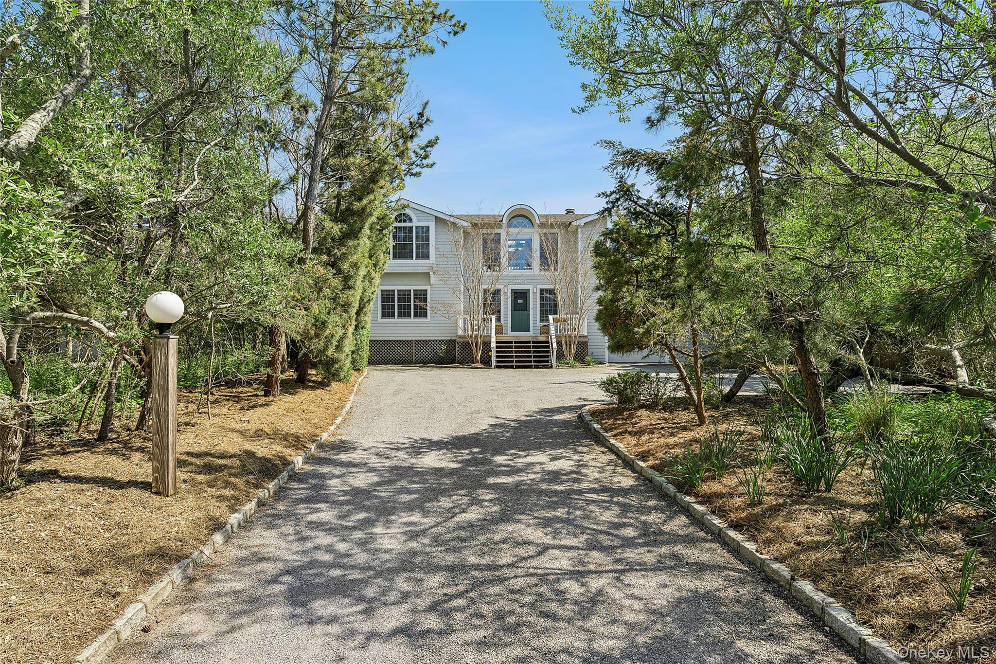 405 Dune Road – For Sale photo 3