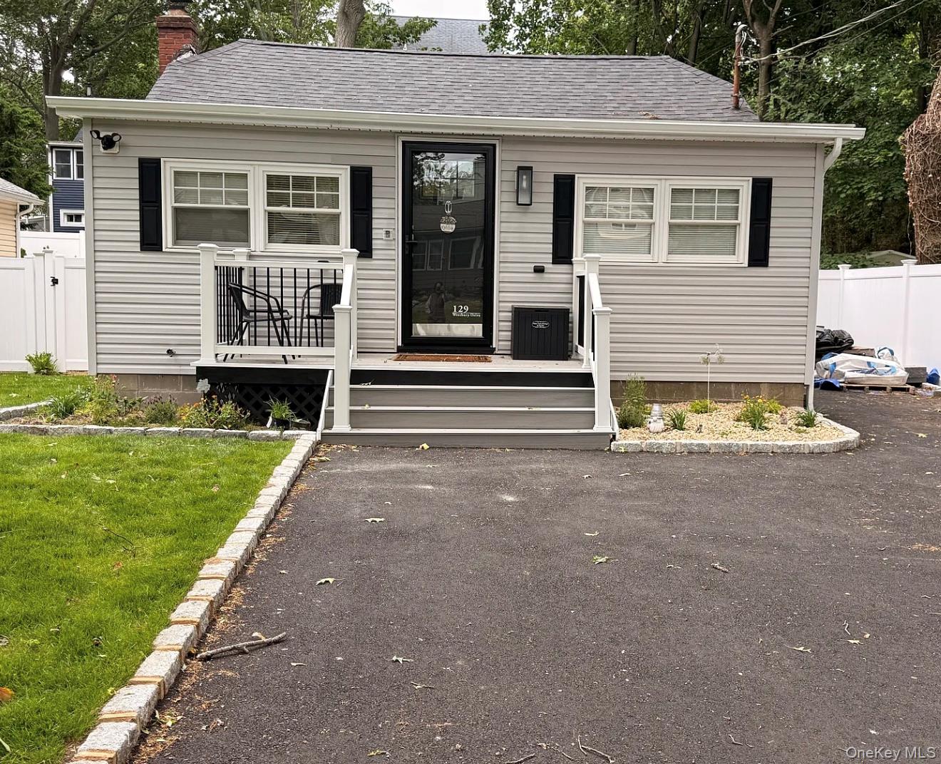 129 Westbury Drive – For Rent photo 2