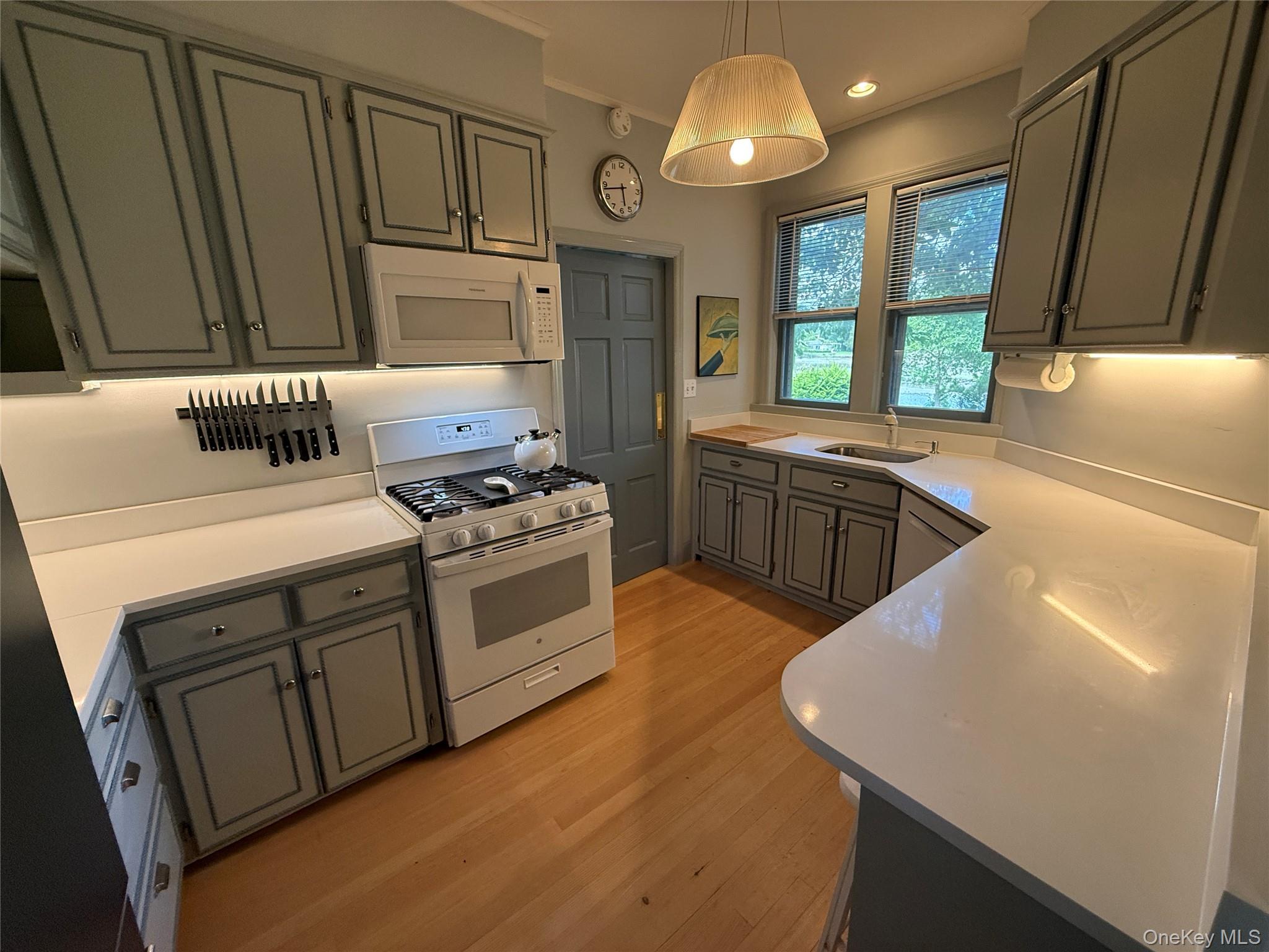 330 Centre Island Rd – For Rent photo 14