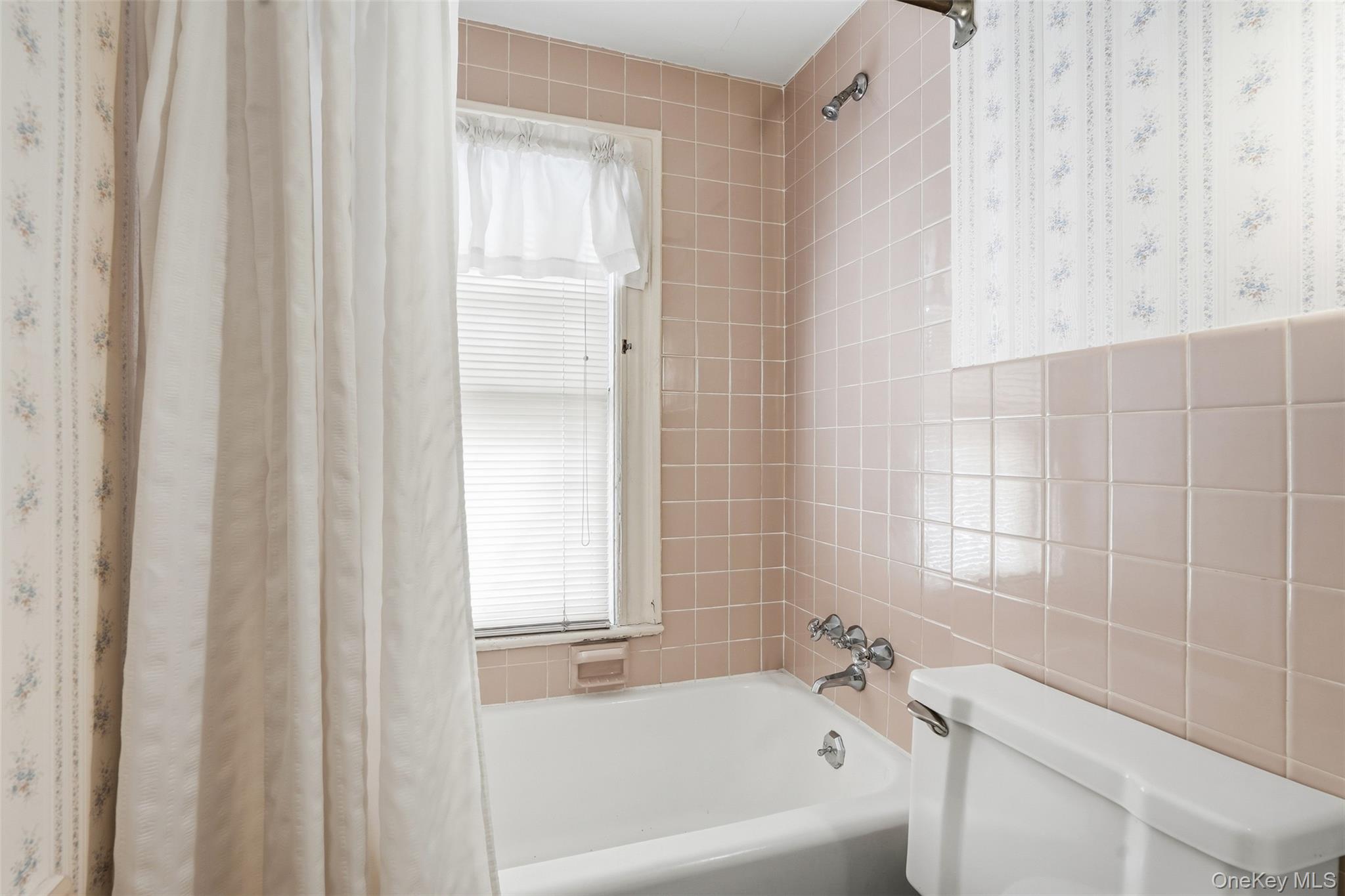 215 Demorest Avenue – For Sale photo 32