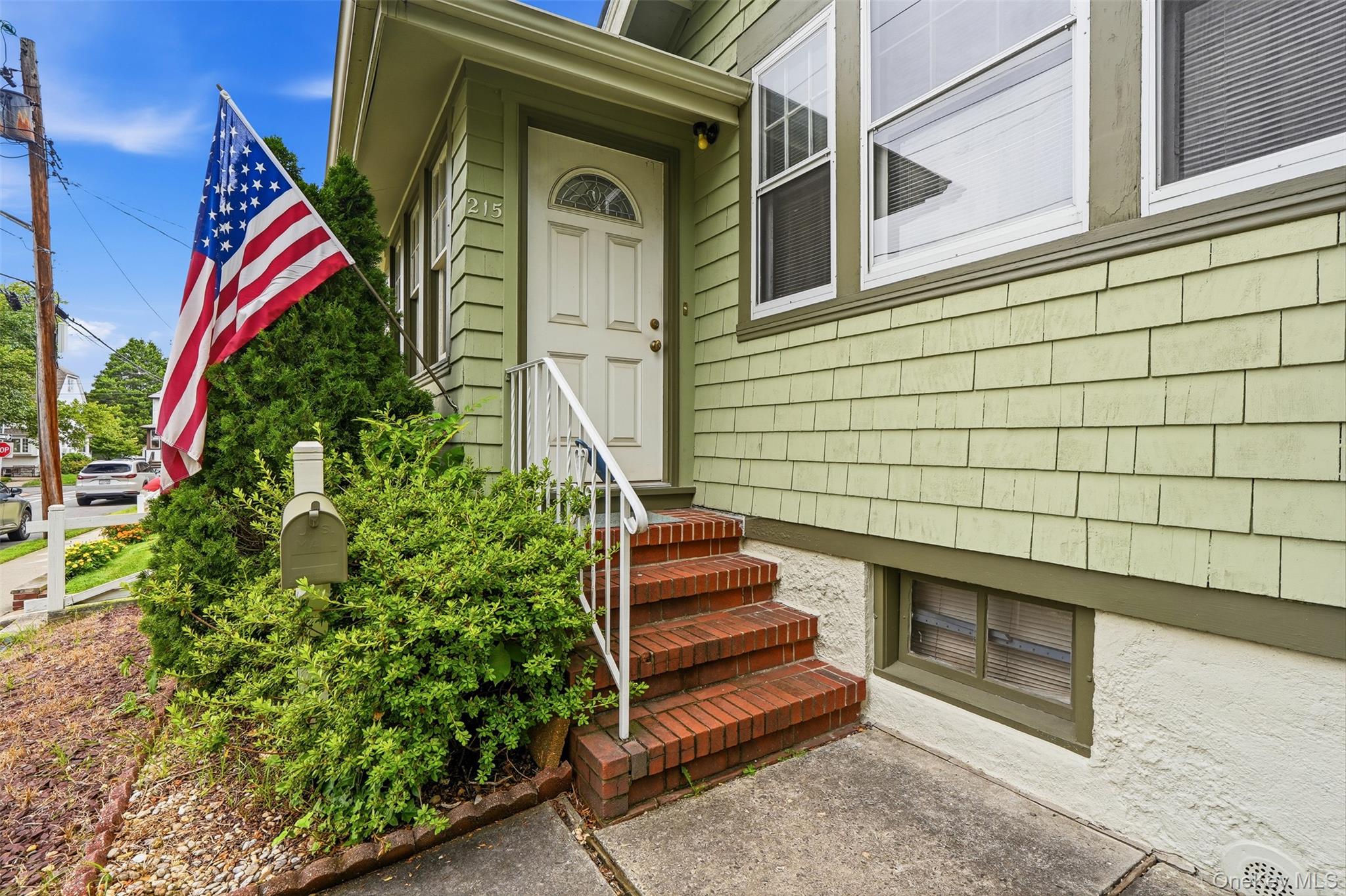 215 Demorest Avenue – For Sale photo 7