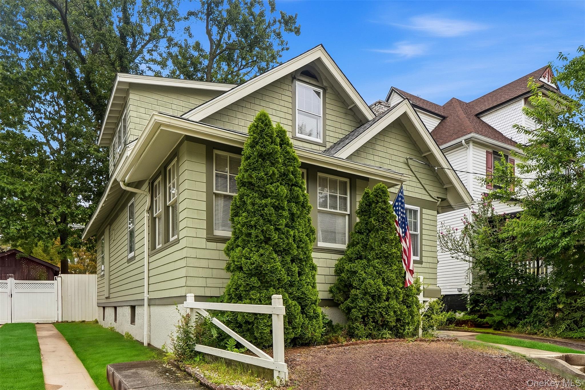 215 Demorest Avenue – For Sale photo 3