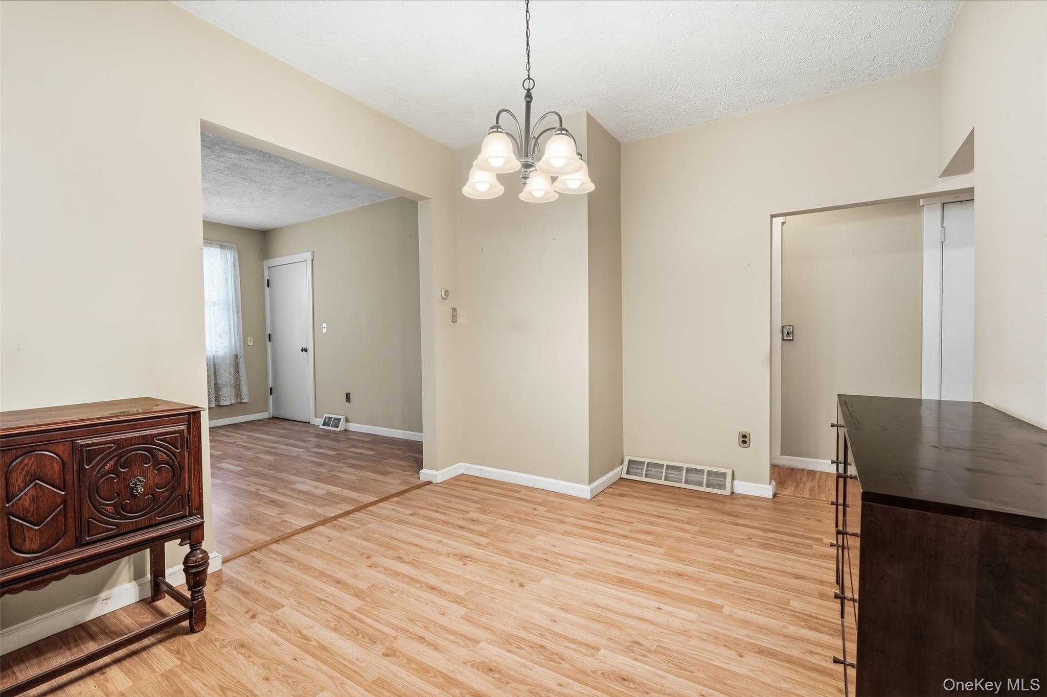 215 Demorest Avenue – For Sale photo 17