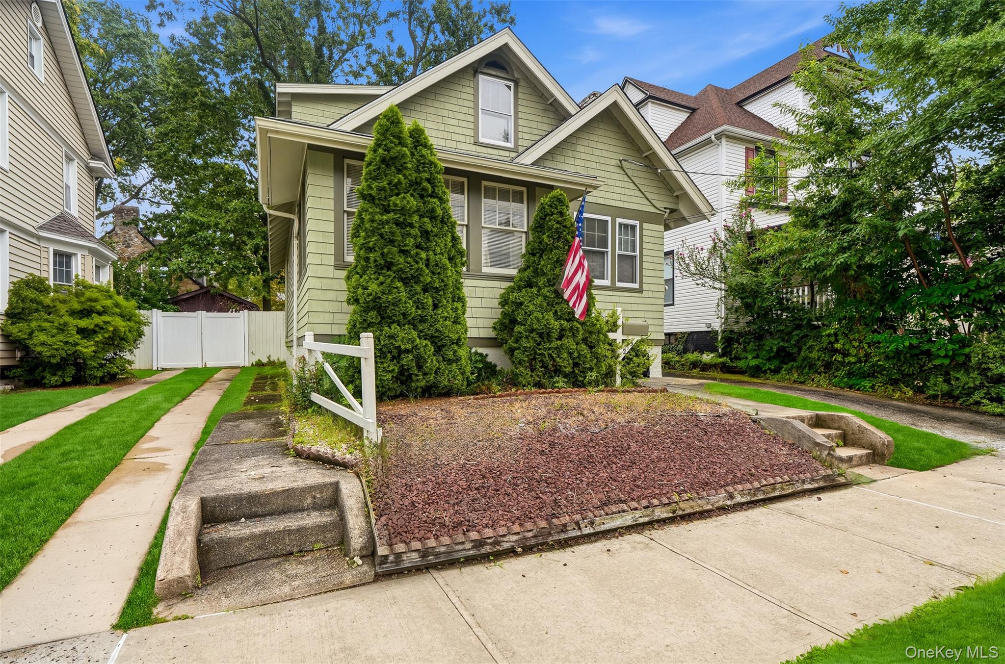 215 Demorest Avenue – For Sale photo 4