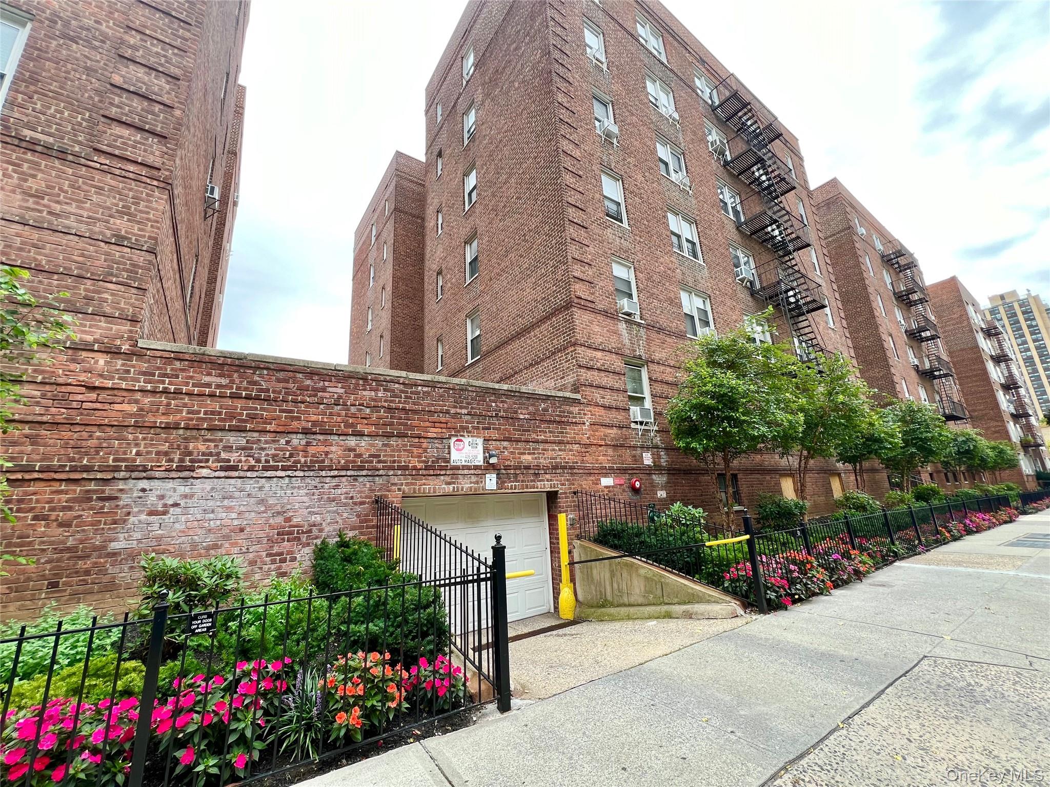 2080 Barnes Avenue, Unit 5B photo 9