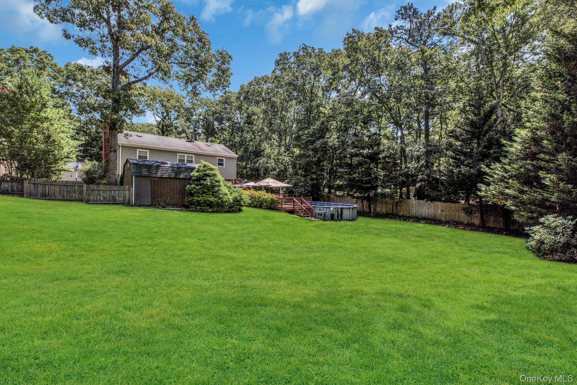 29 Columbine Avenue N – For Sale photo 31