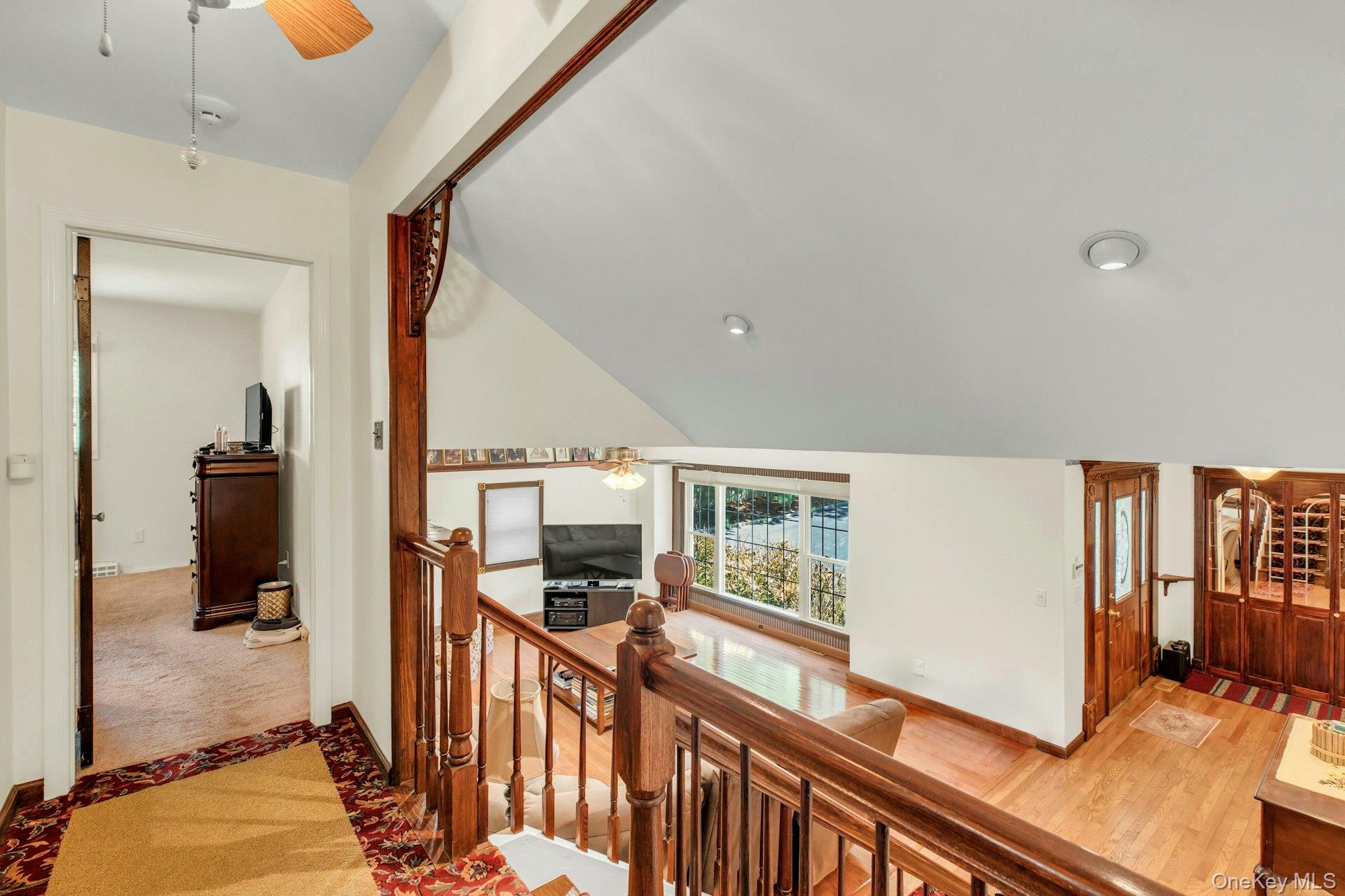 29 Columbine Avenue N – For Sale photo 9