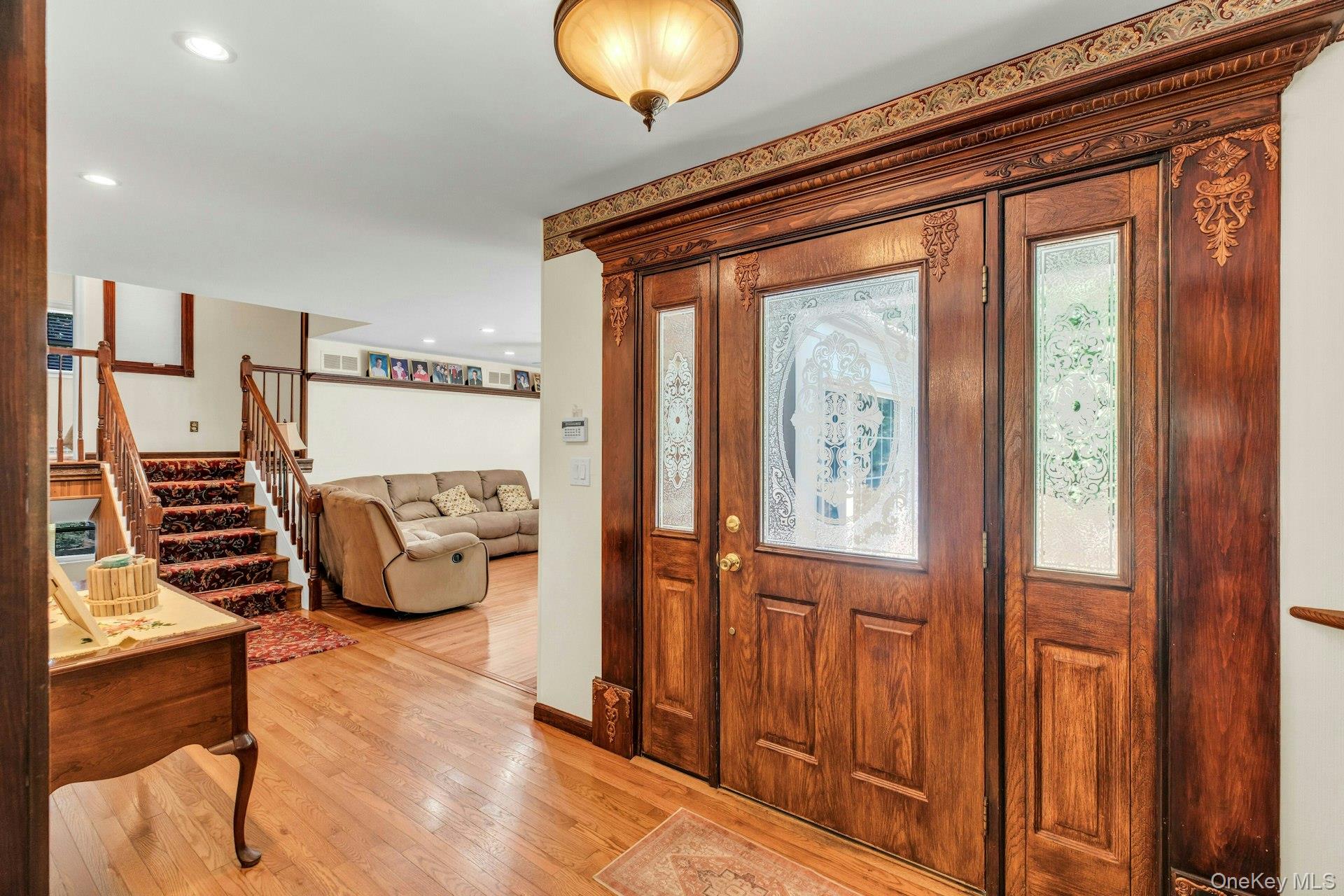 29 Columbine Avenue N – For Sale photo 4