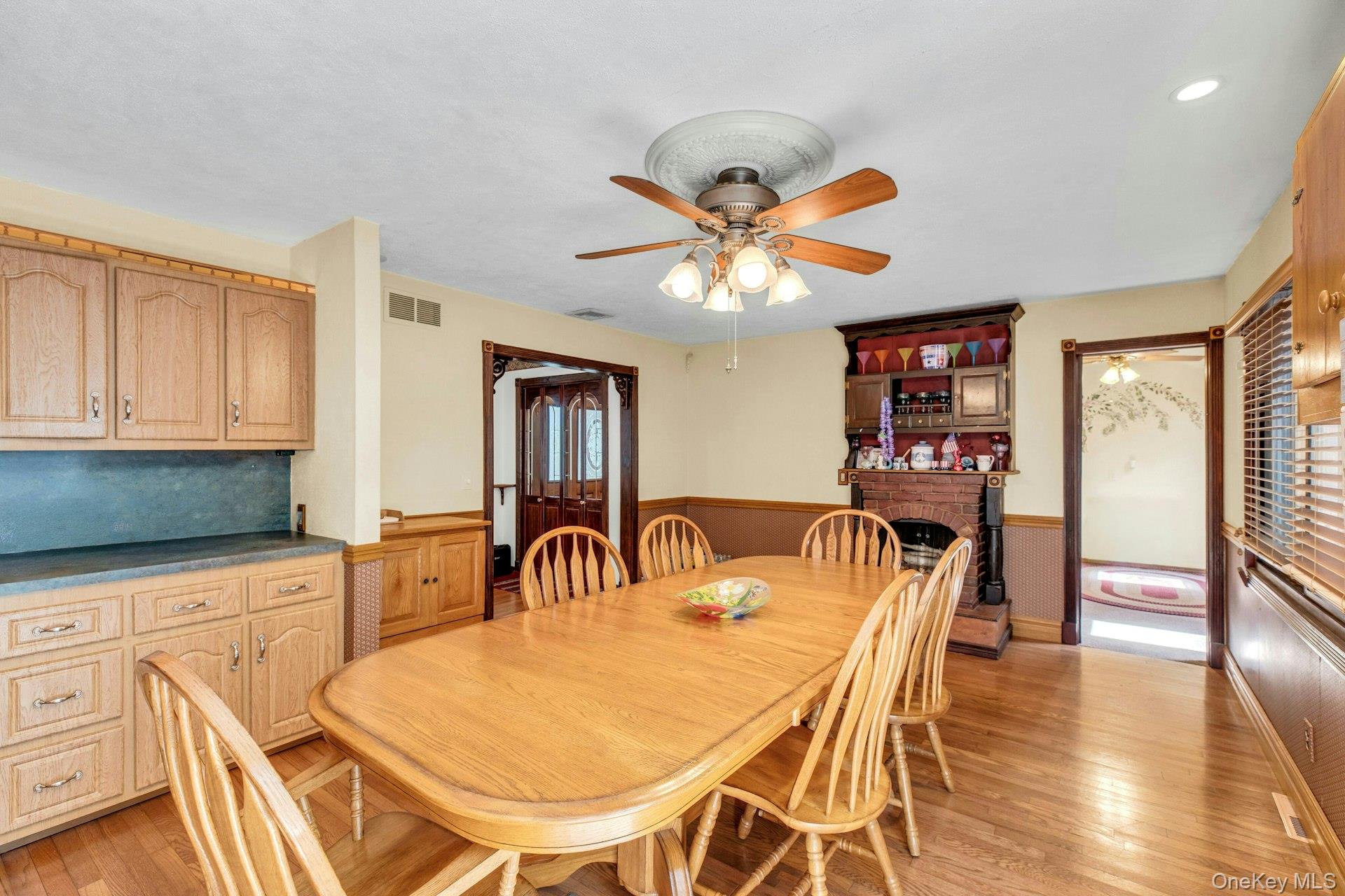 29 Columbine Avenue N – For Sale photo 18