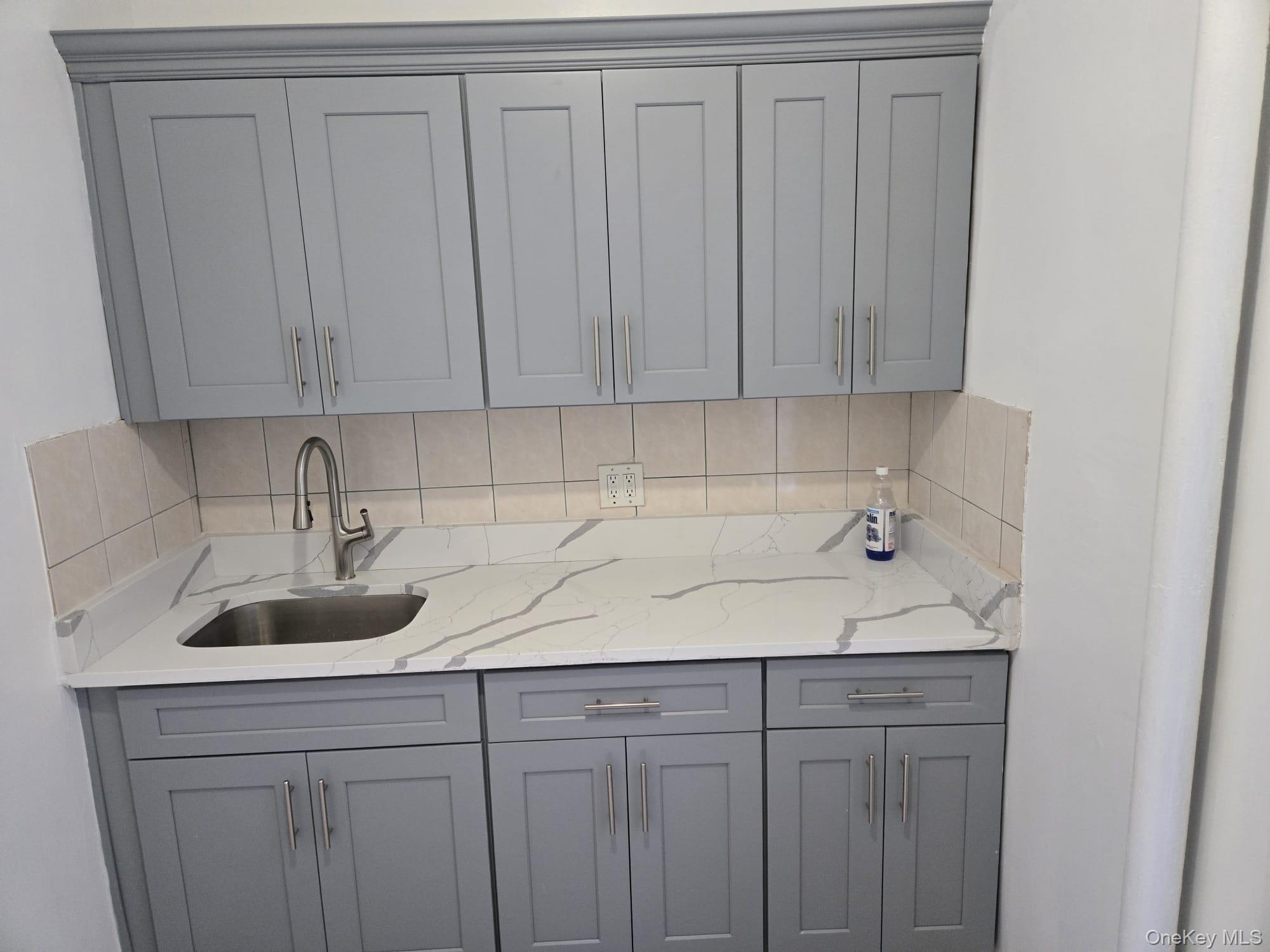 9752 75th Street, Unit B31 photo 4