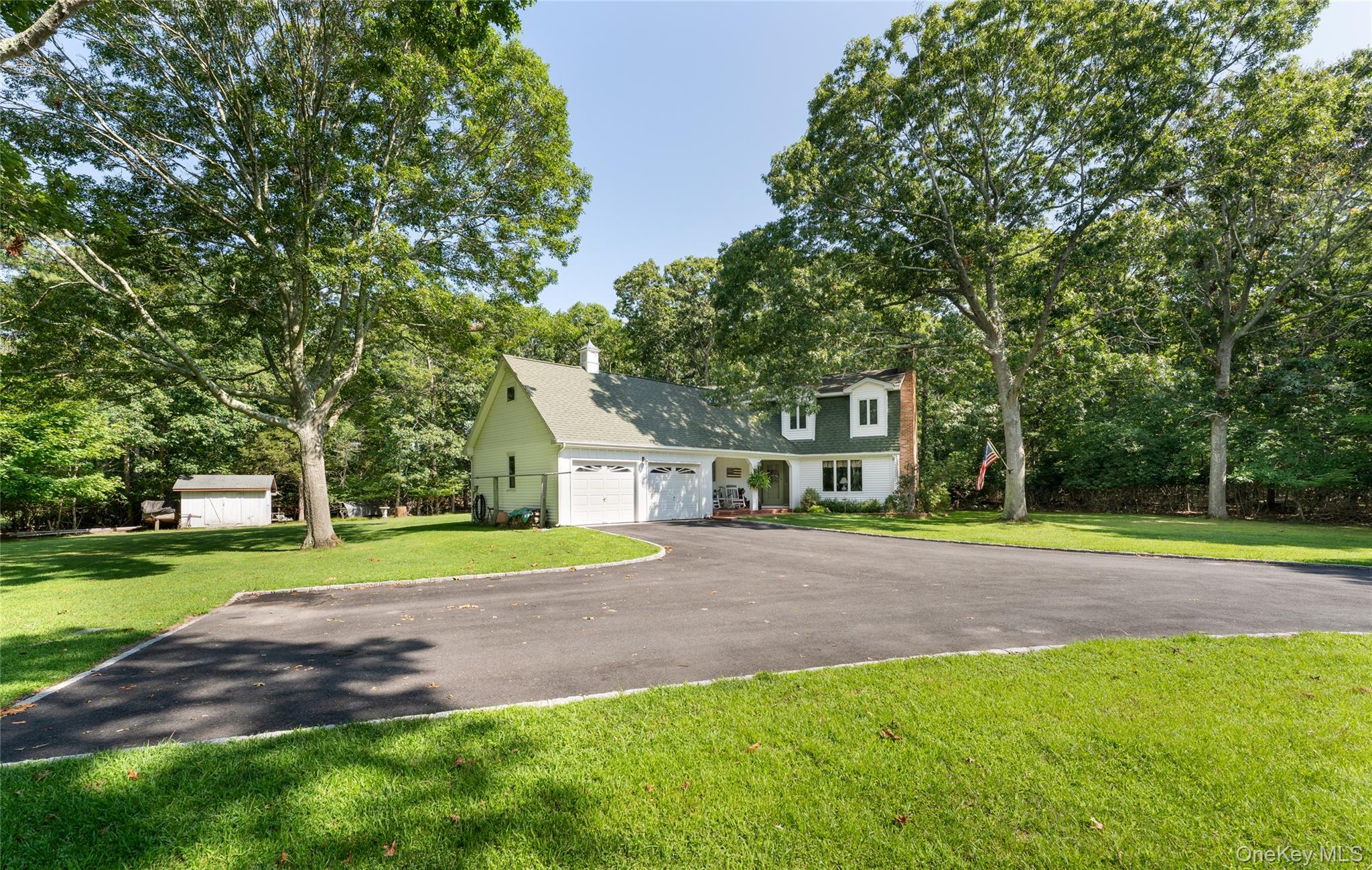 21 Bay Avenue W – For Sale photo 4
