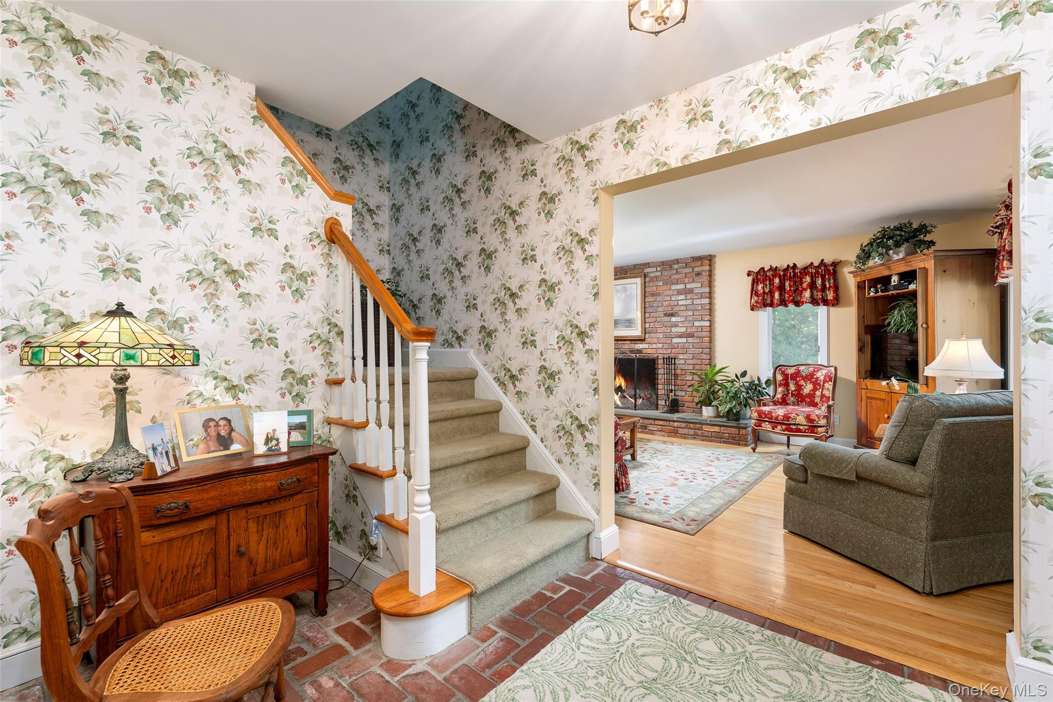 21 Bay Avenue W – For Sale photo 9