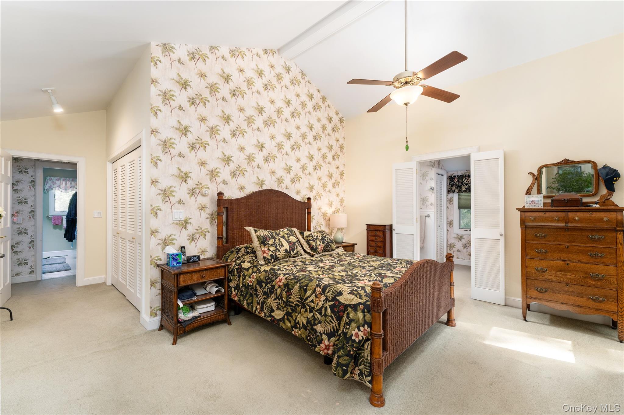 21 Bay Avenue W – For Sale photo 28