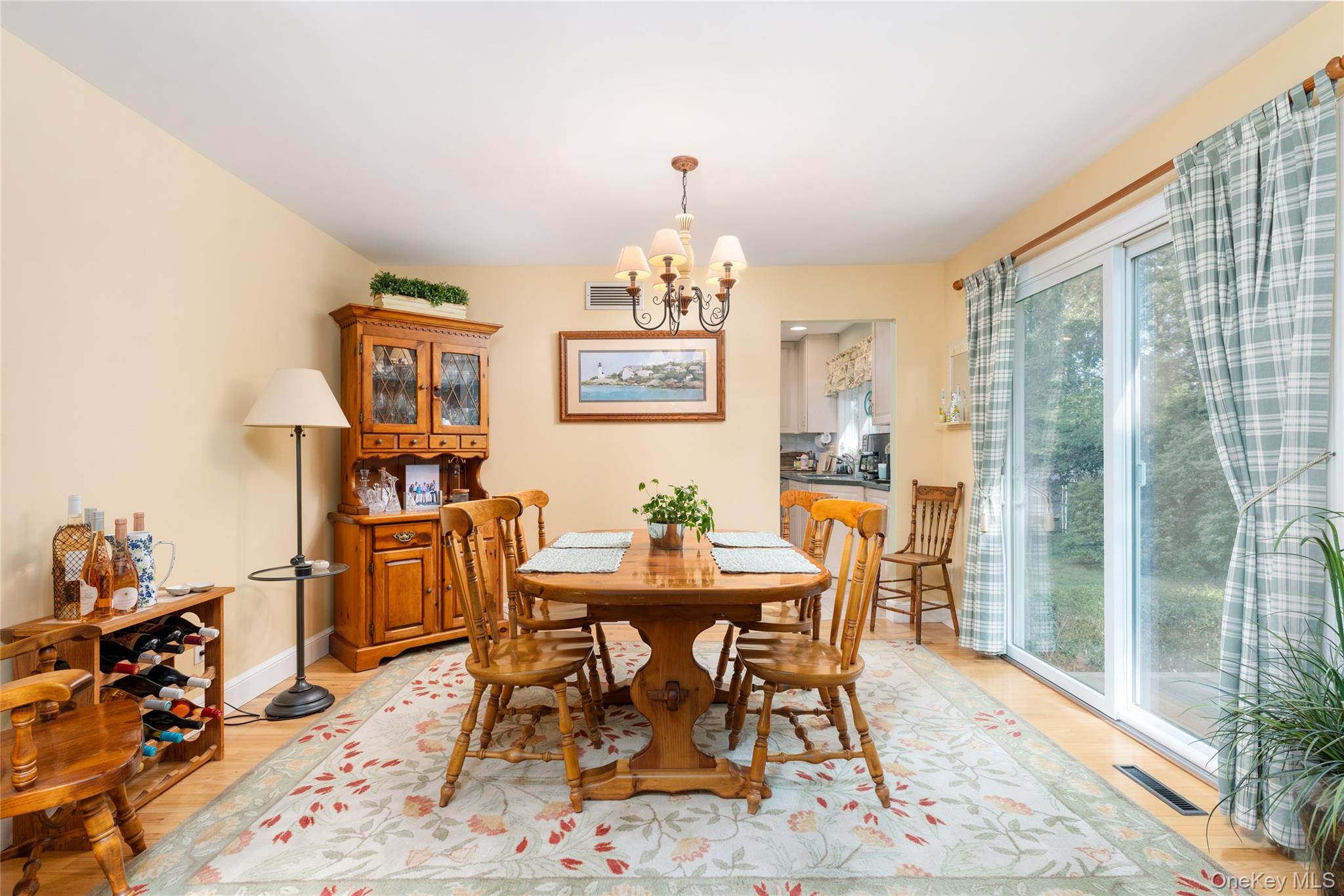 21 Bay Avenue W – For Sale photo 12