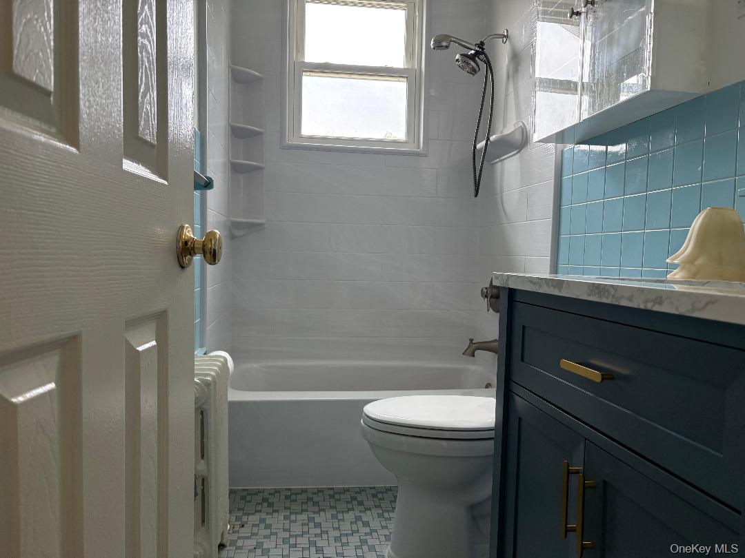 111 Hart Avenue – For Rent photo 3