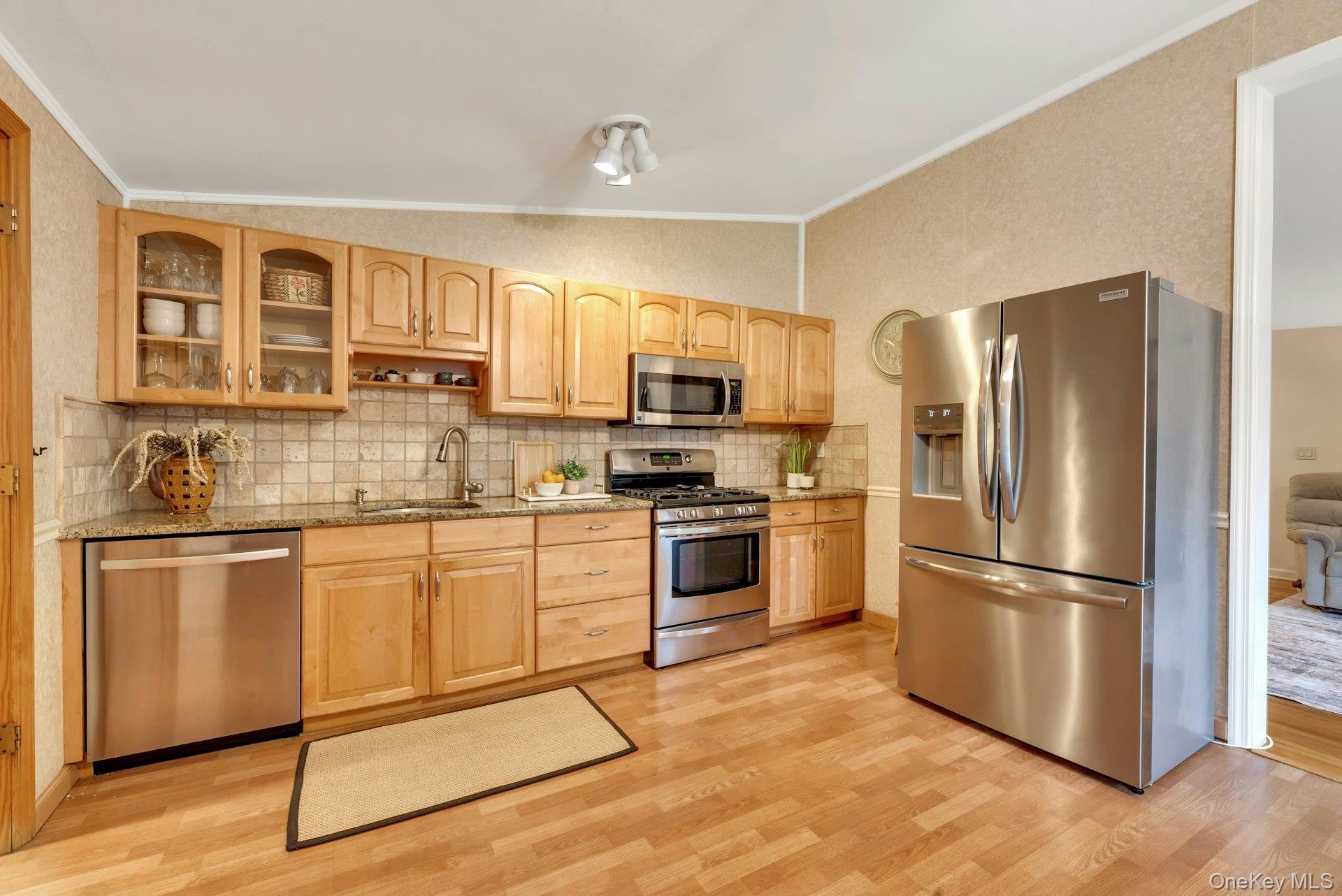 34 Crestwood Lane – For Sale photo 9