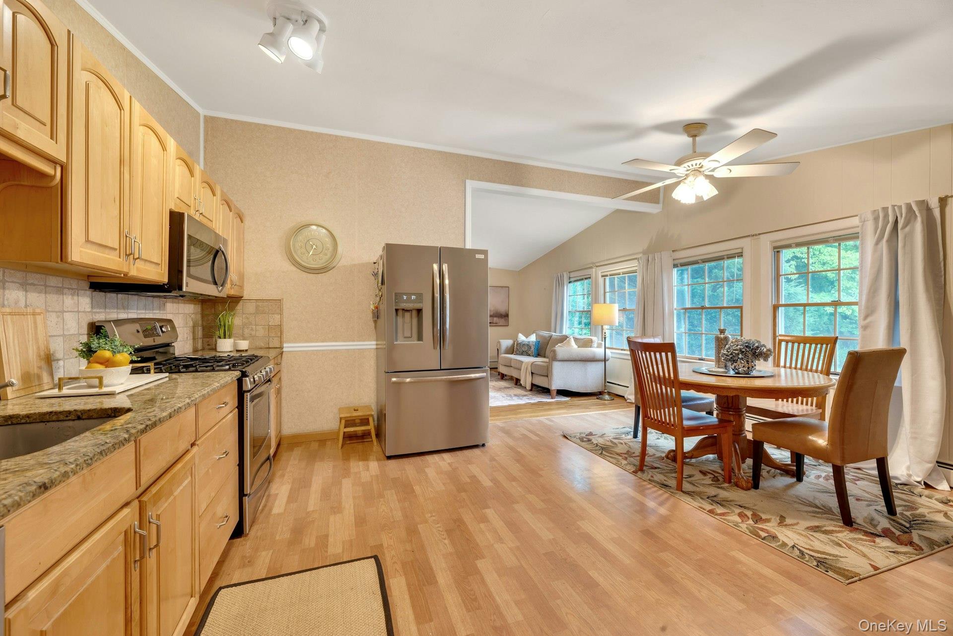 34 Crestwood Lane – For Sale photo 10