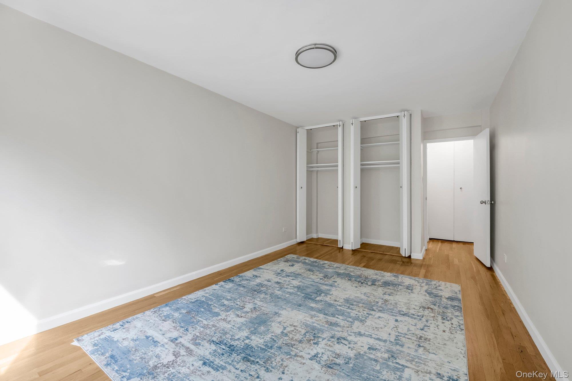 142-05 Roosevelt Avenue, Unit 320 photo 11