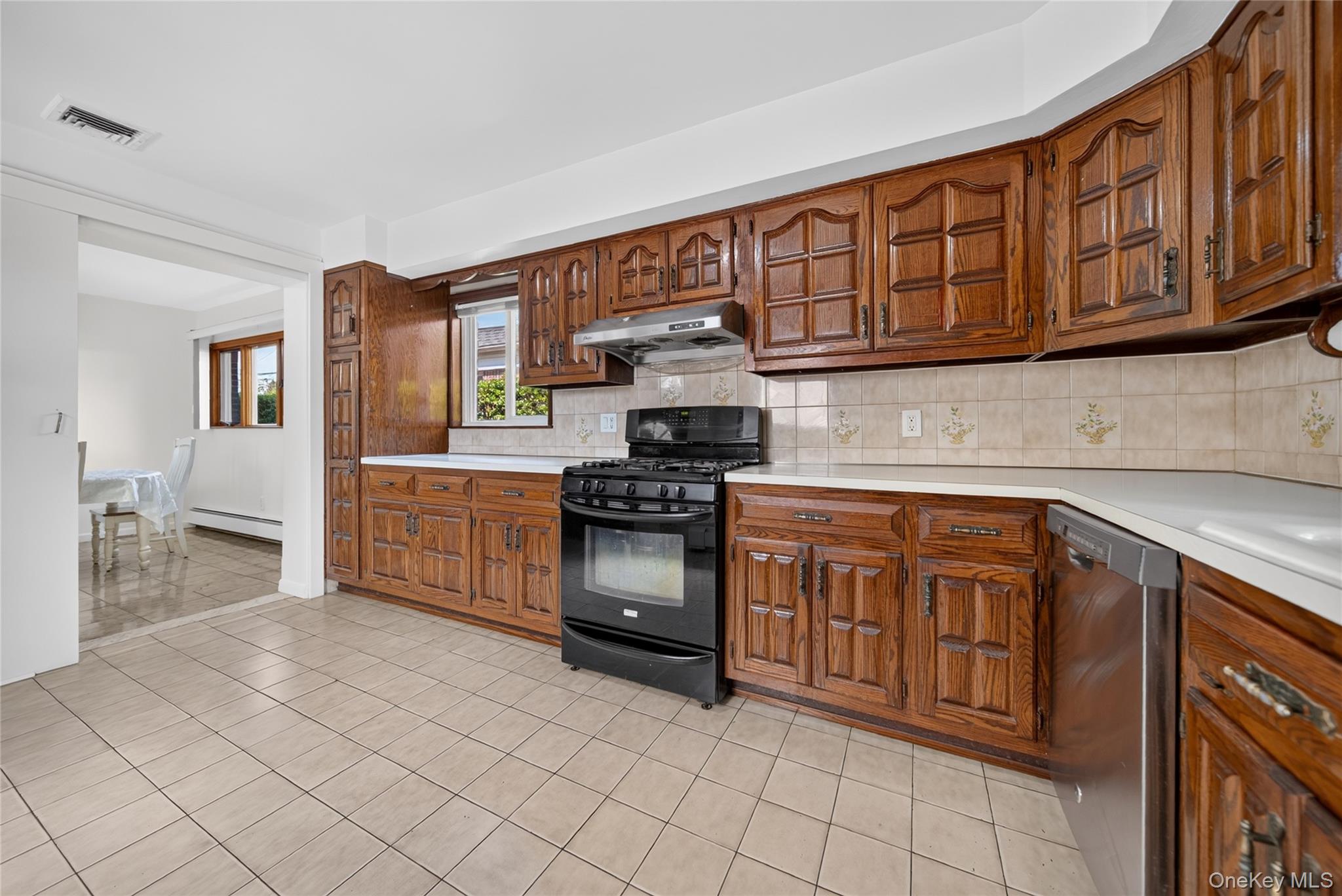 612 Marcellus Road – For Sale photo 8