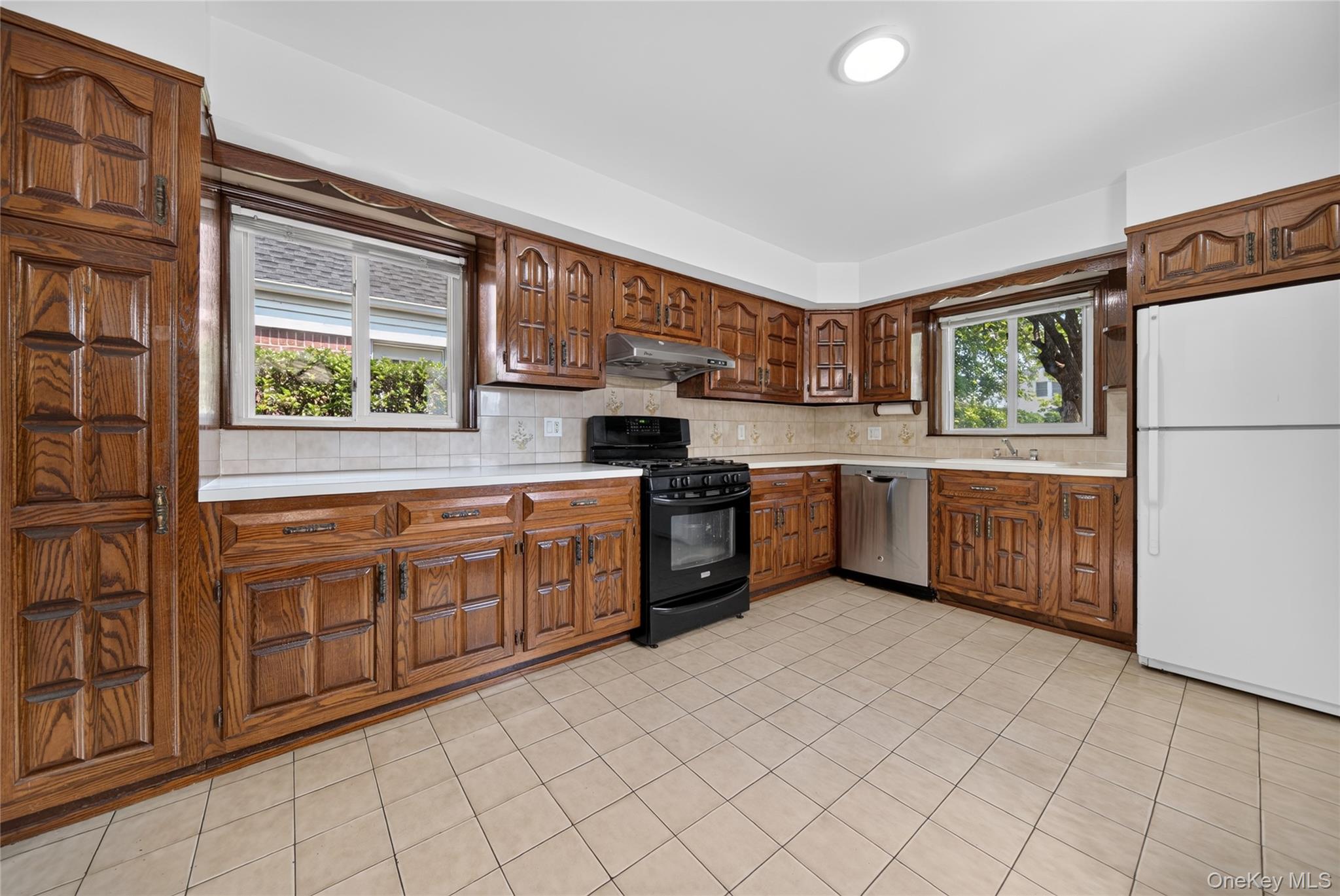 612 Marcellus Road – For Sale photo 7