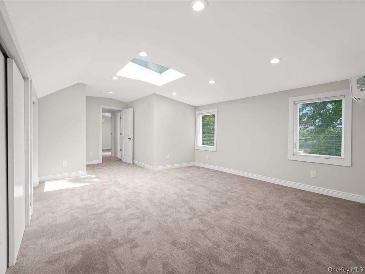 10 W Terrace Road – For Sale photo 18