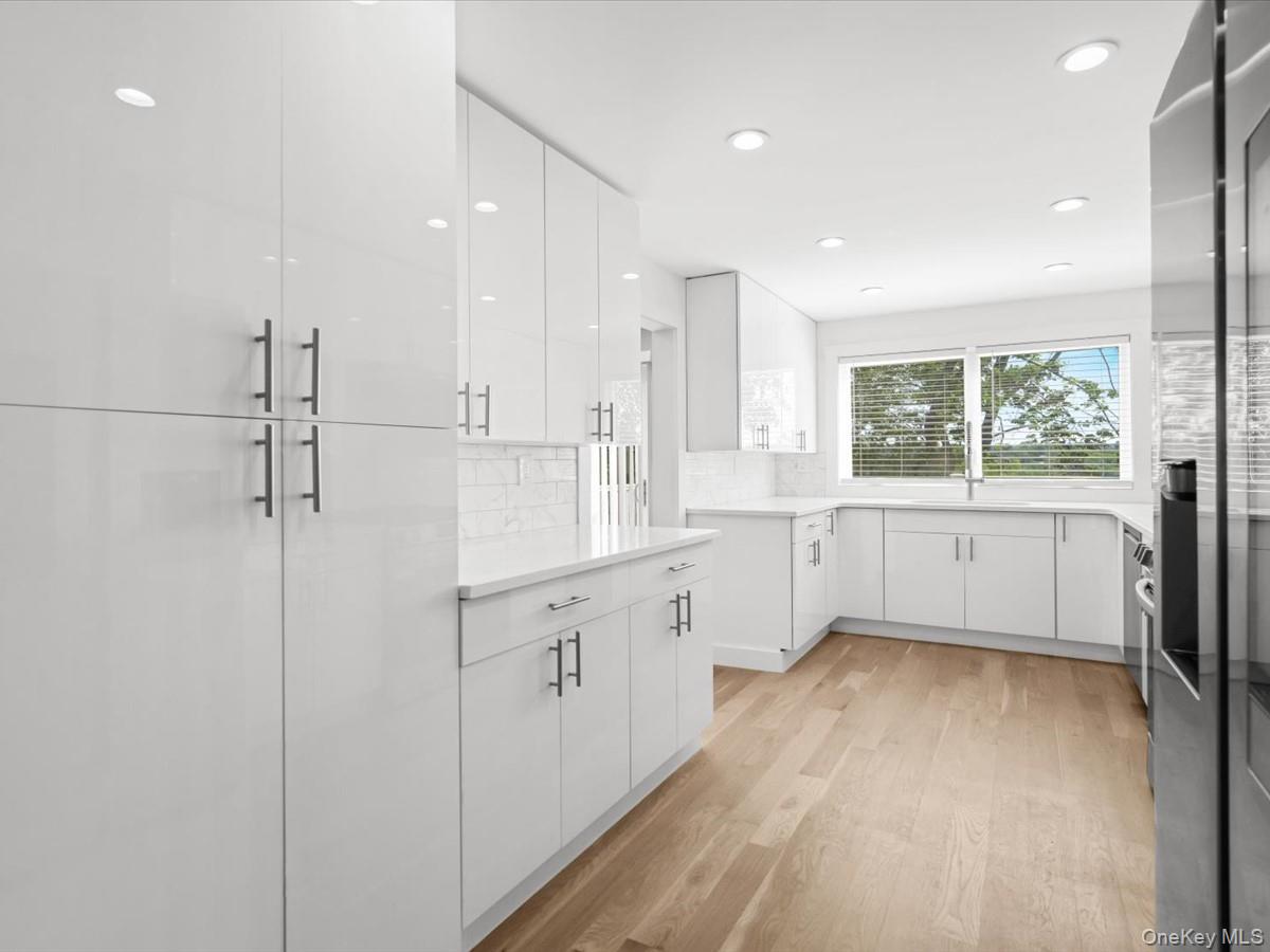 10 W Terrace Road – For Sale photo 8
